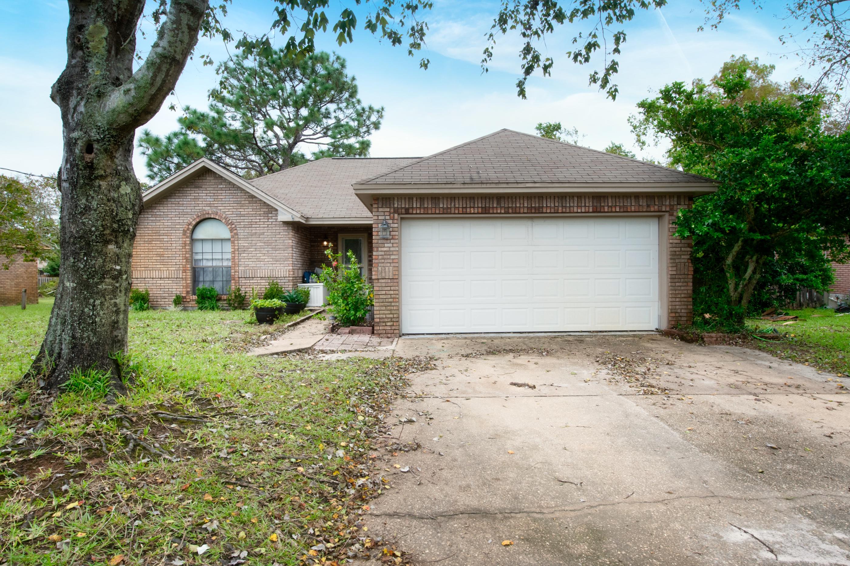 FOX DEN VILLAGES - Residential