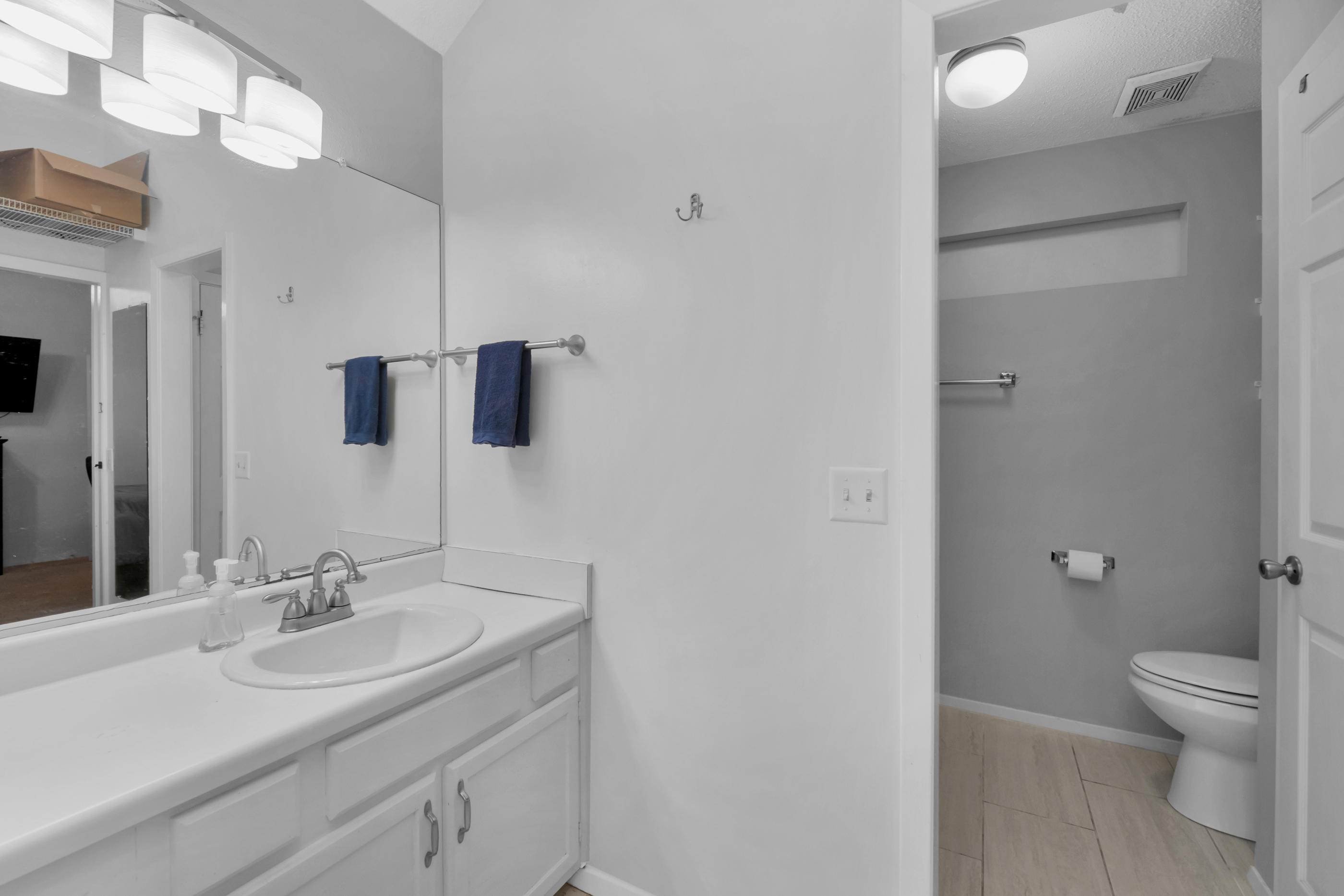 FOX DEN VILLAGES - Residential