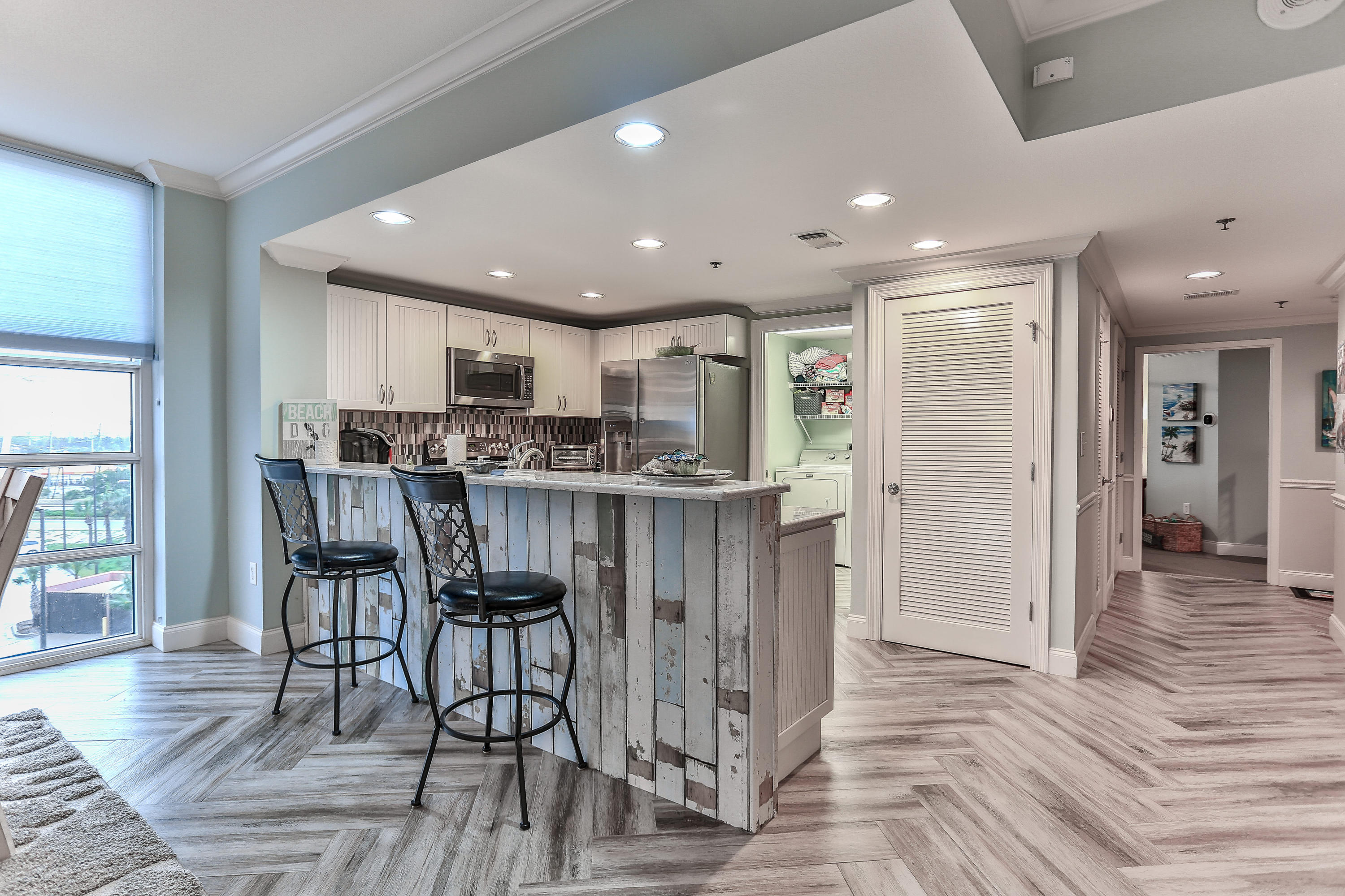 STERLING SHORES - Residential