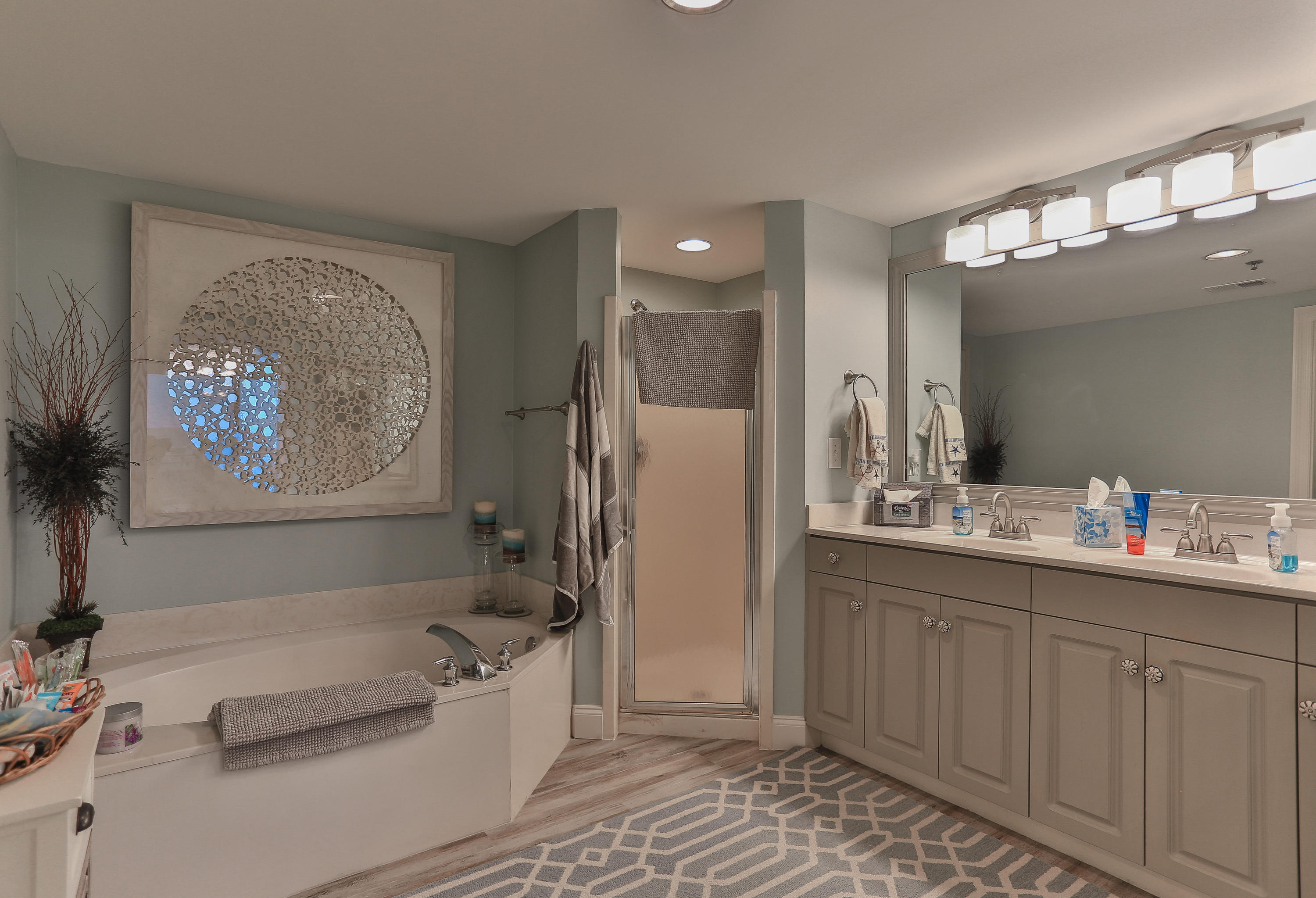 STERLING SHORES - Residential