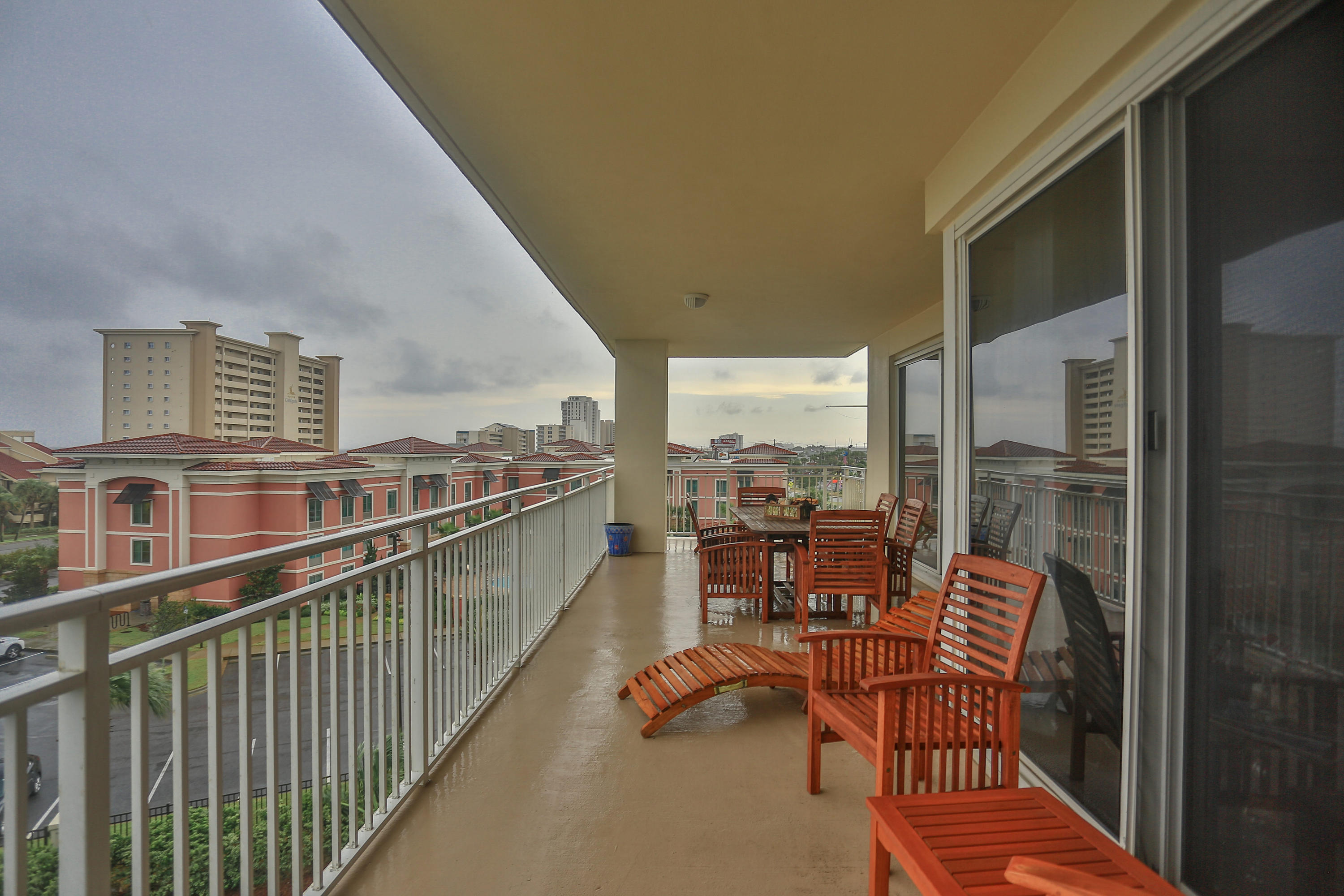 STERLING SHORES - Residential