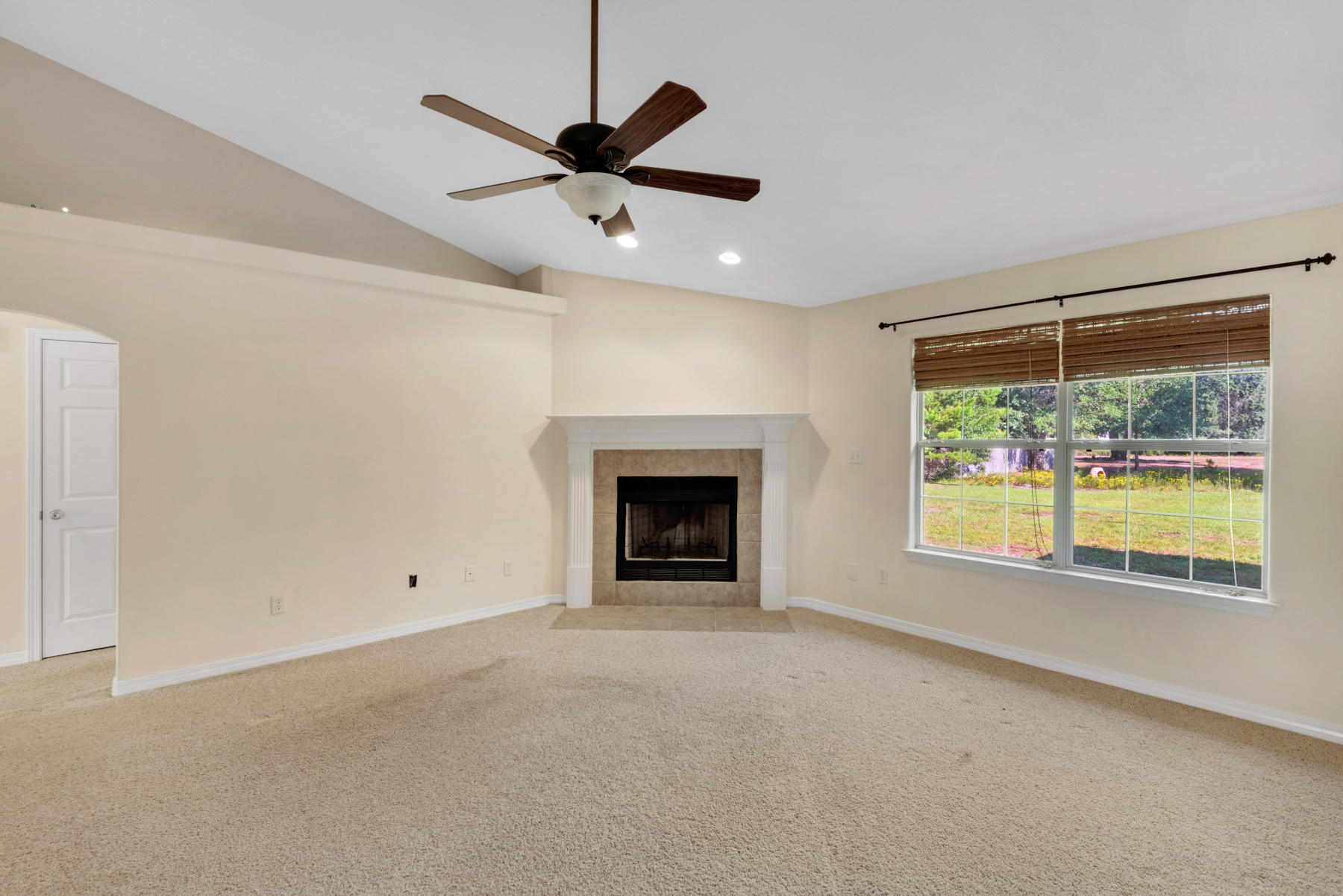 HOLLEY BY THE SEA - Residential