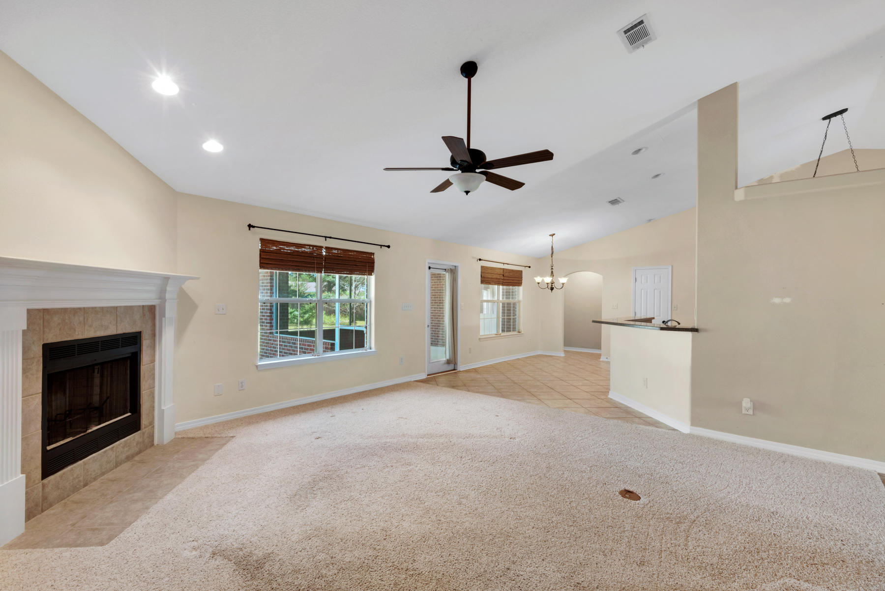 HOLLEY BY THE SEA - Residential