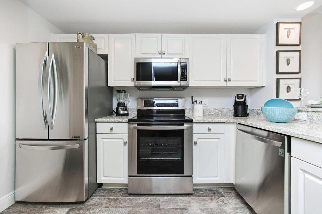 STERLING SHORES - Residential