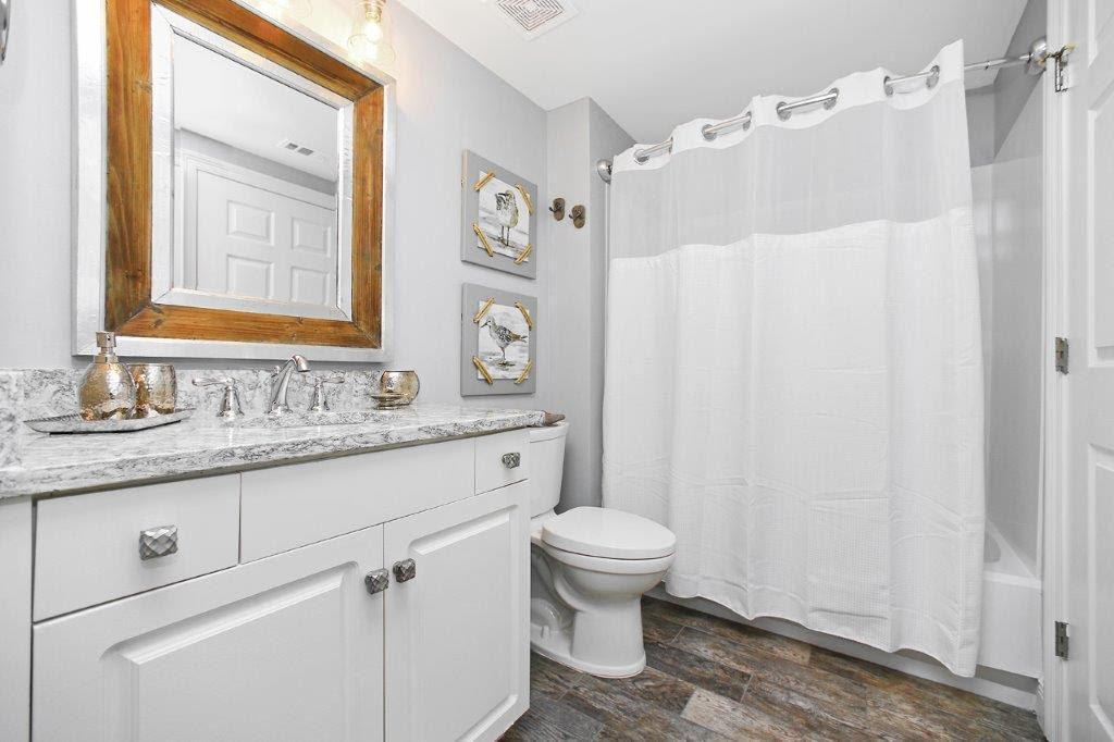 STERLING SHORES - Residential