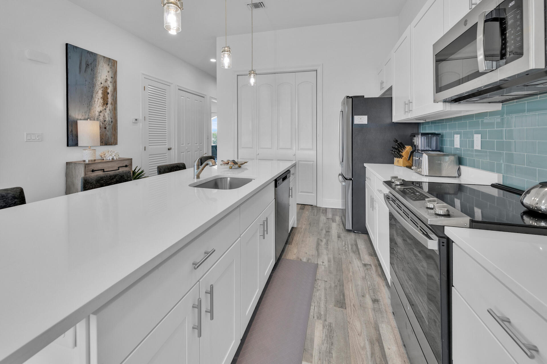 GULF PLACE RESIDENCES - Residential