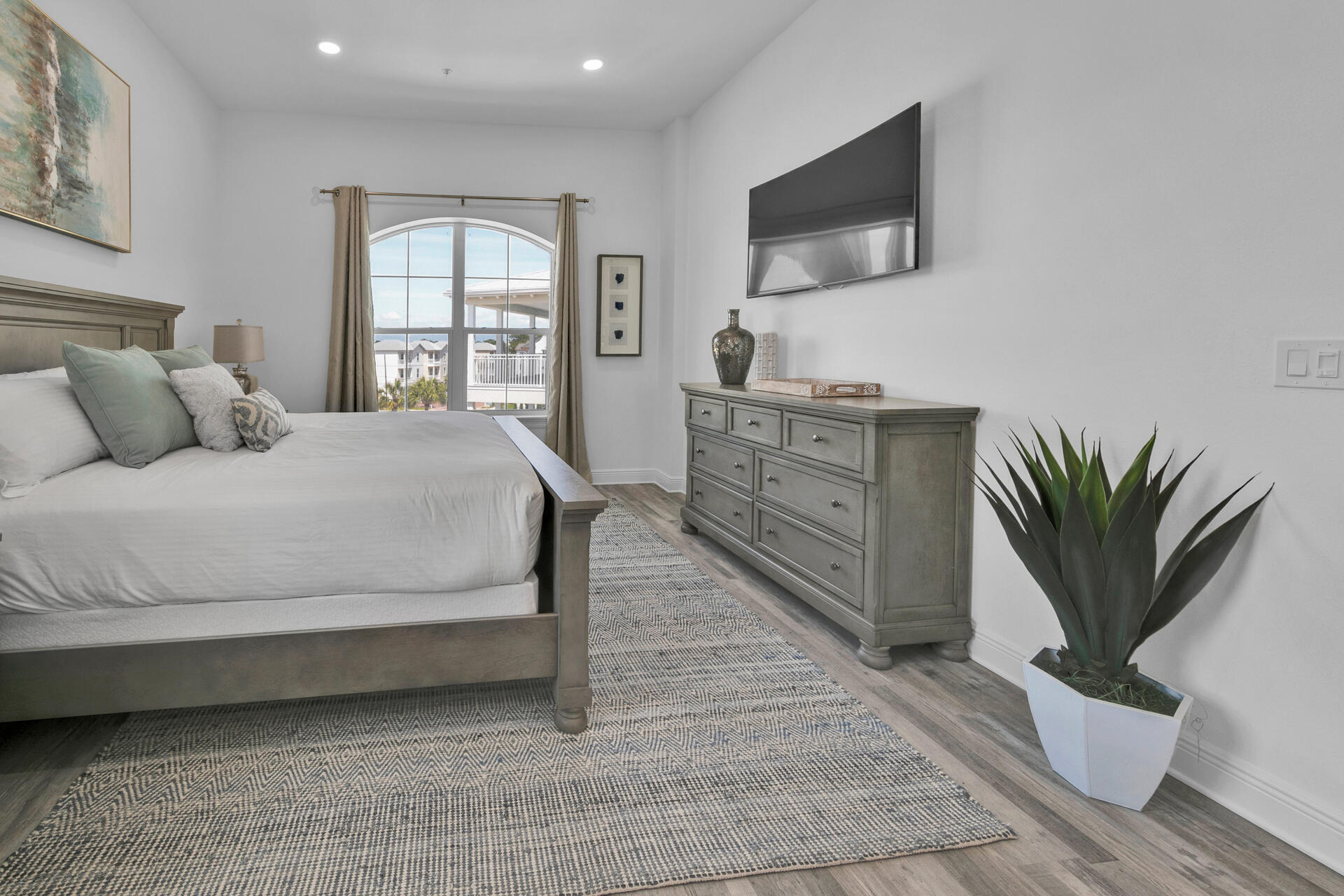 GULF PLACE RESIDENCES - Residential