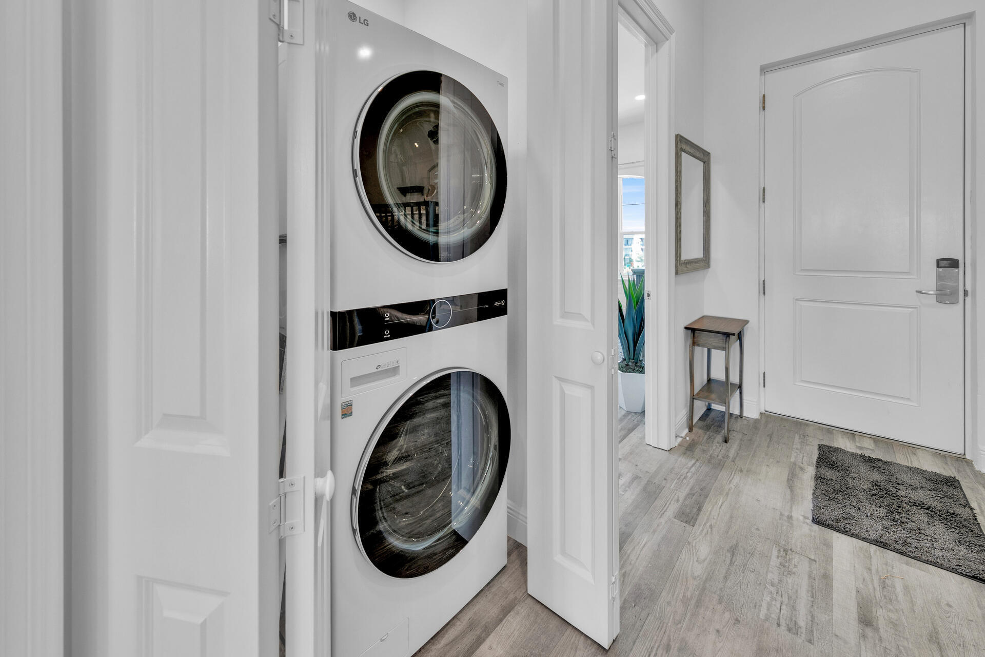 GULF PLACE RESIDENCES - Residential