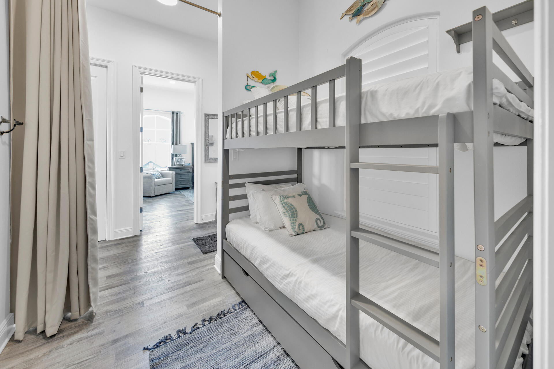 GULF PLACE RESIDENCES - Residential
