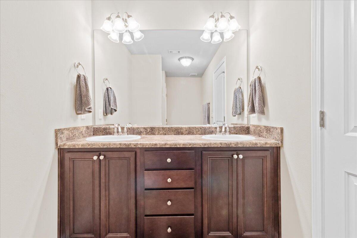 Iron Horse T/H - Residential