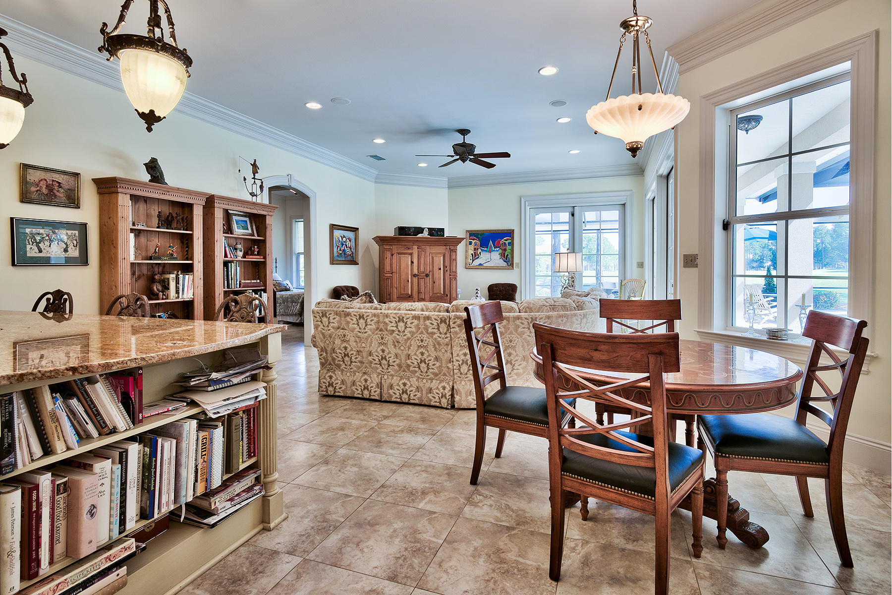 BAYTOWNE AVENUE - Residential