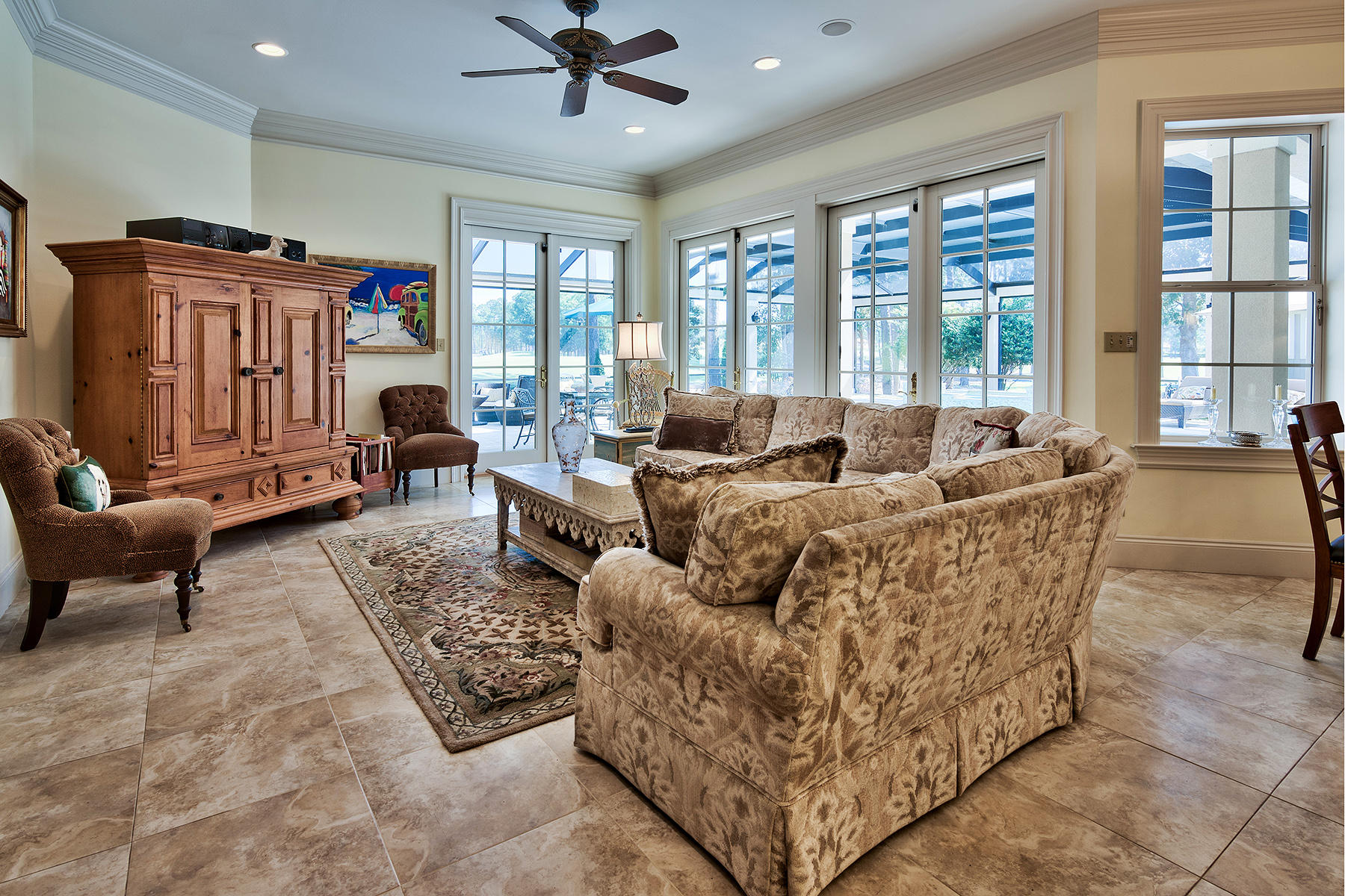 BAYTOWNE AVENUE - Residential