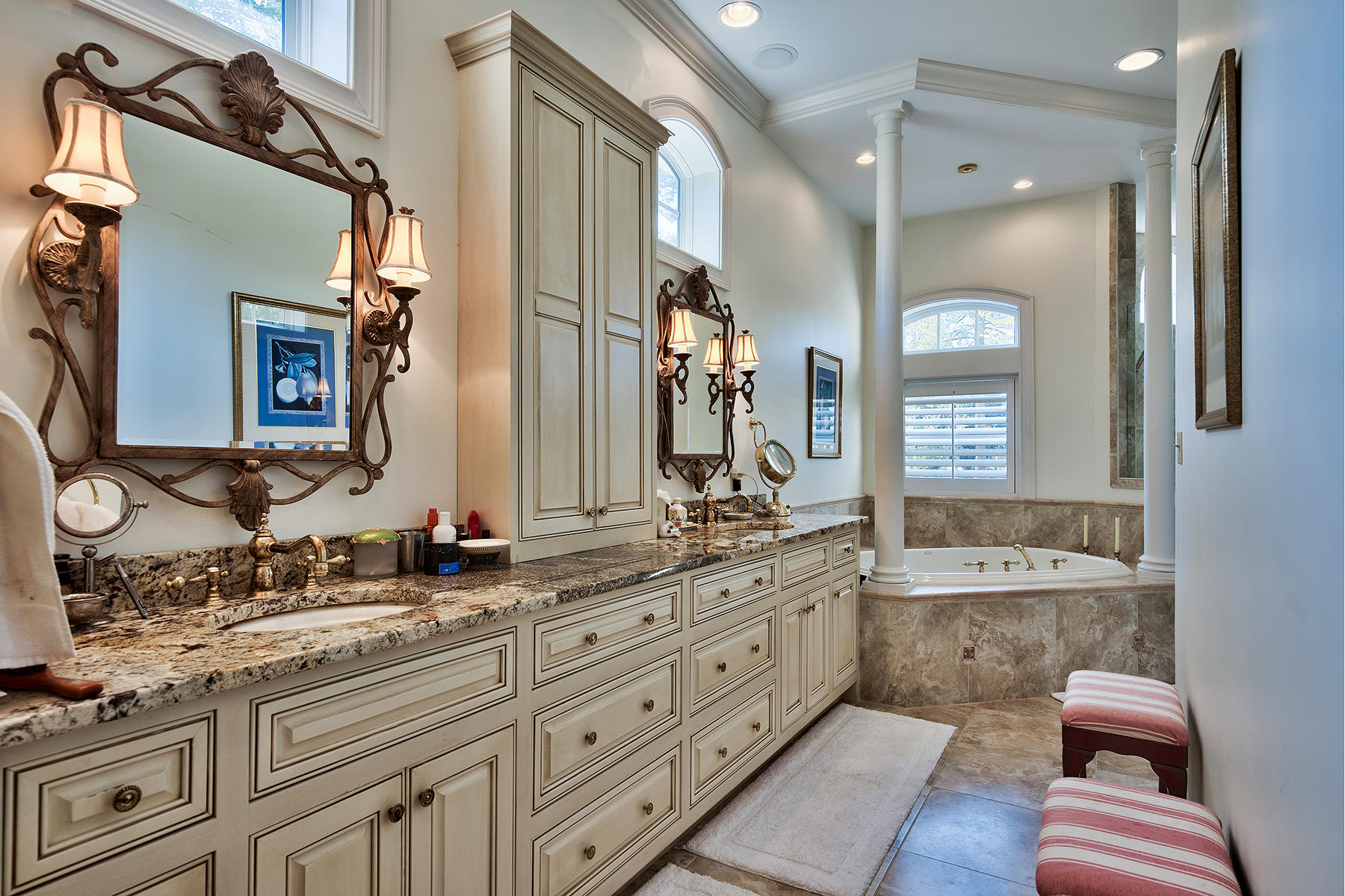 BAYTOWNE AVENUE - Residential