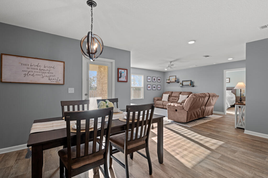 REDSTONE COMMONS - Residential