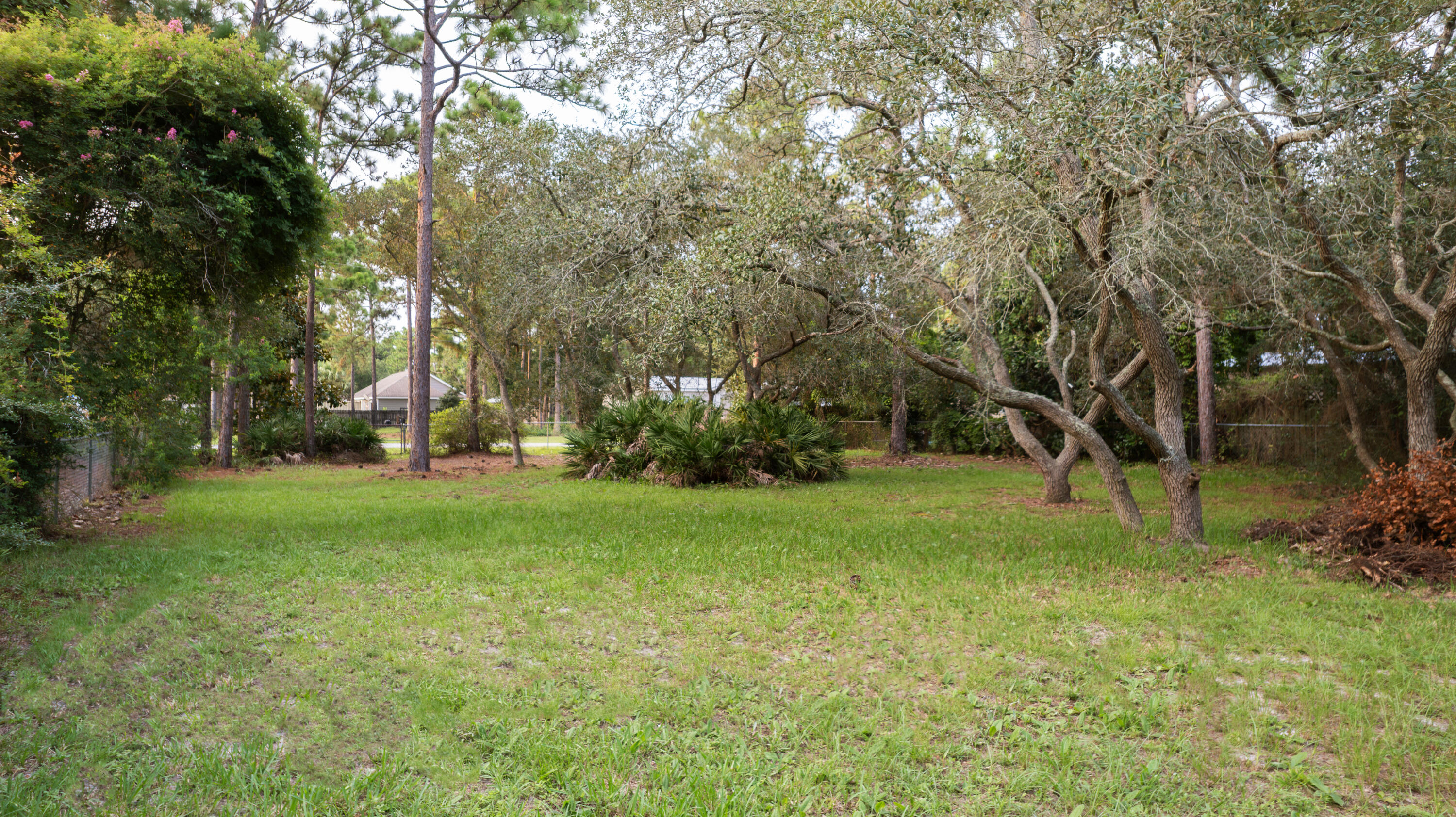 BAYOU PINES UNREC - Land