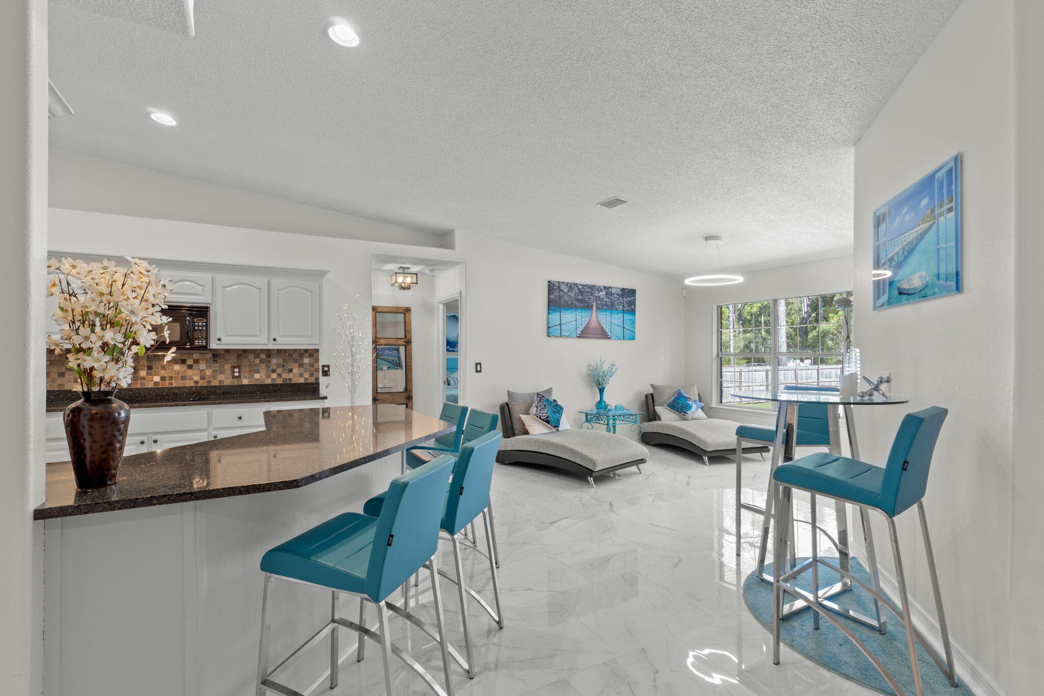 HOLLEY BY THE SEA - Residential