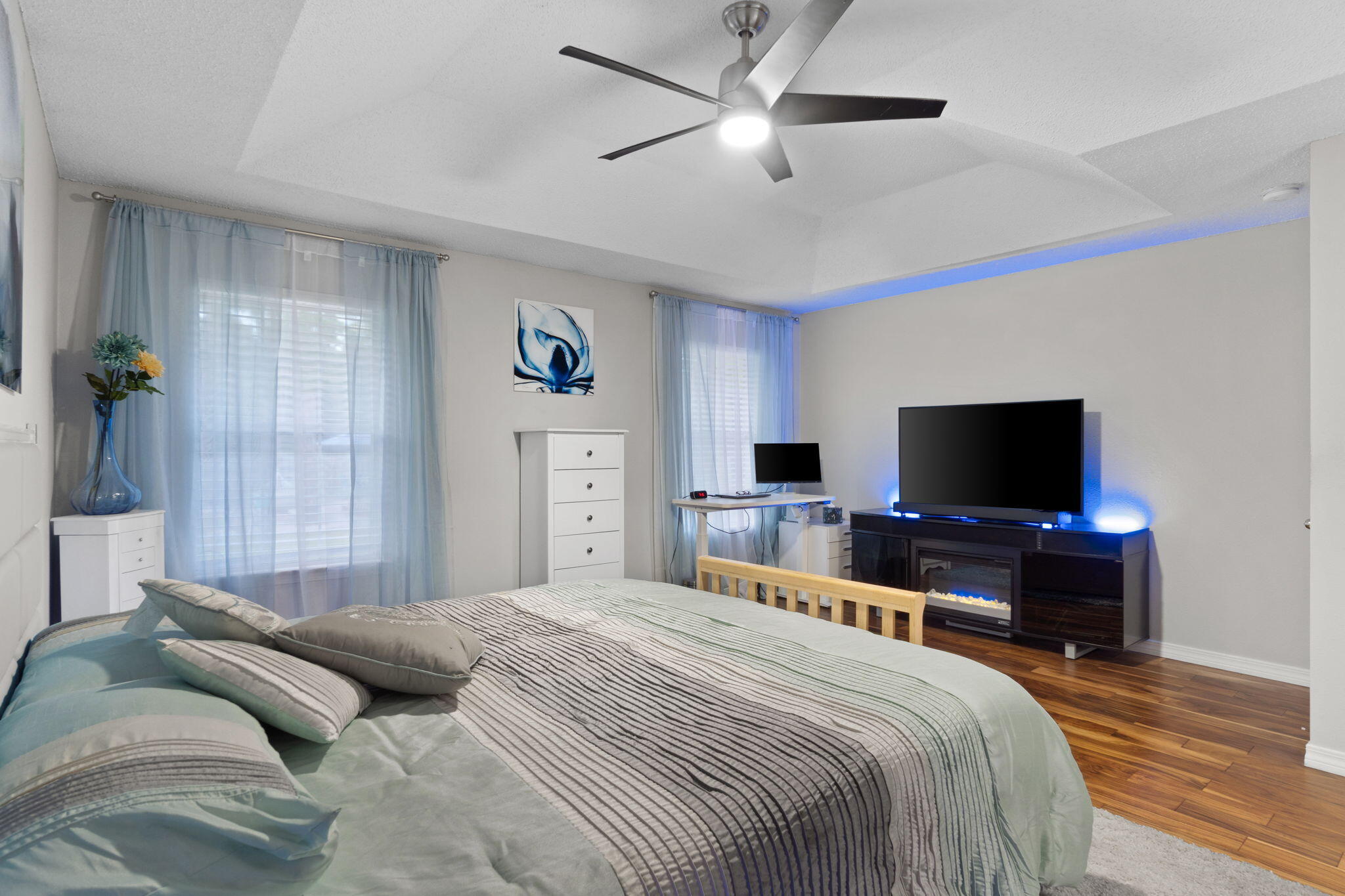 HOLLEY BY THE SEA - Residential