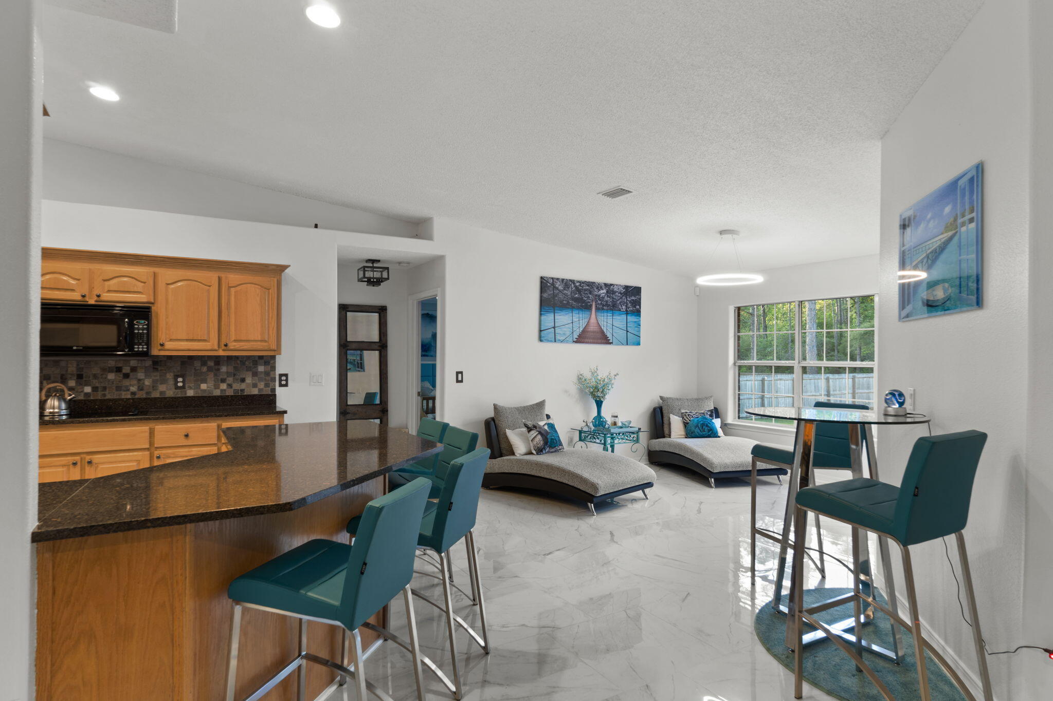 HOLLEY BY THE SEA - Residential