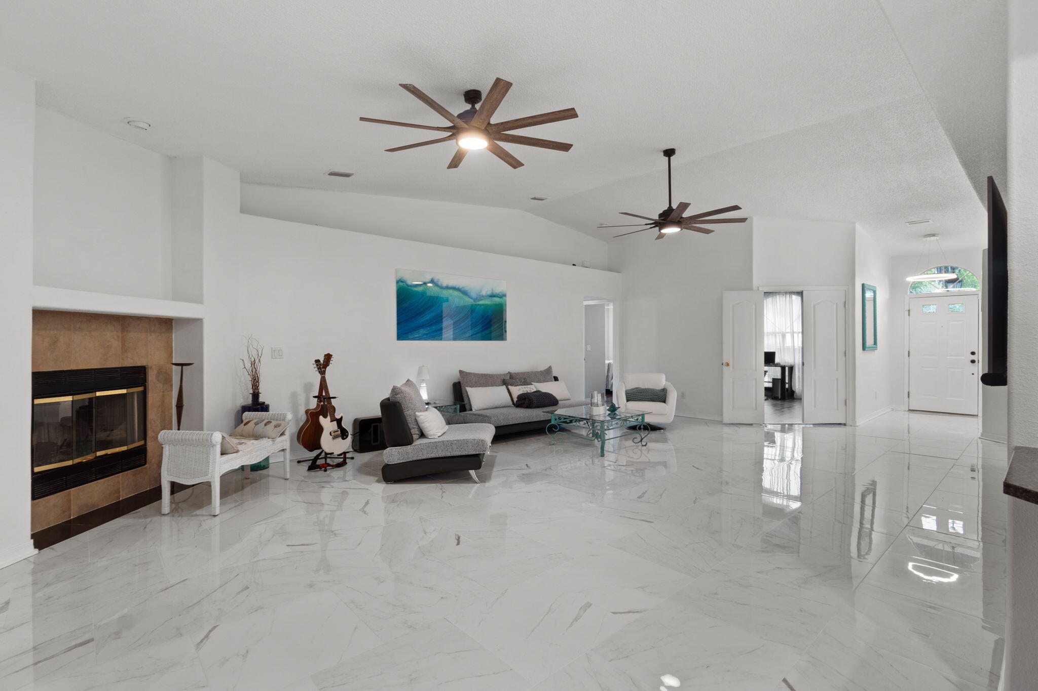 HOLLEY BY THE SEA - Residential