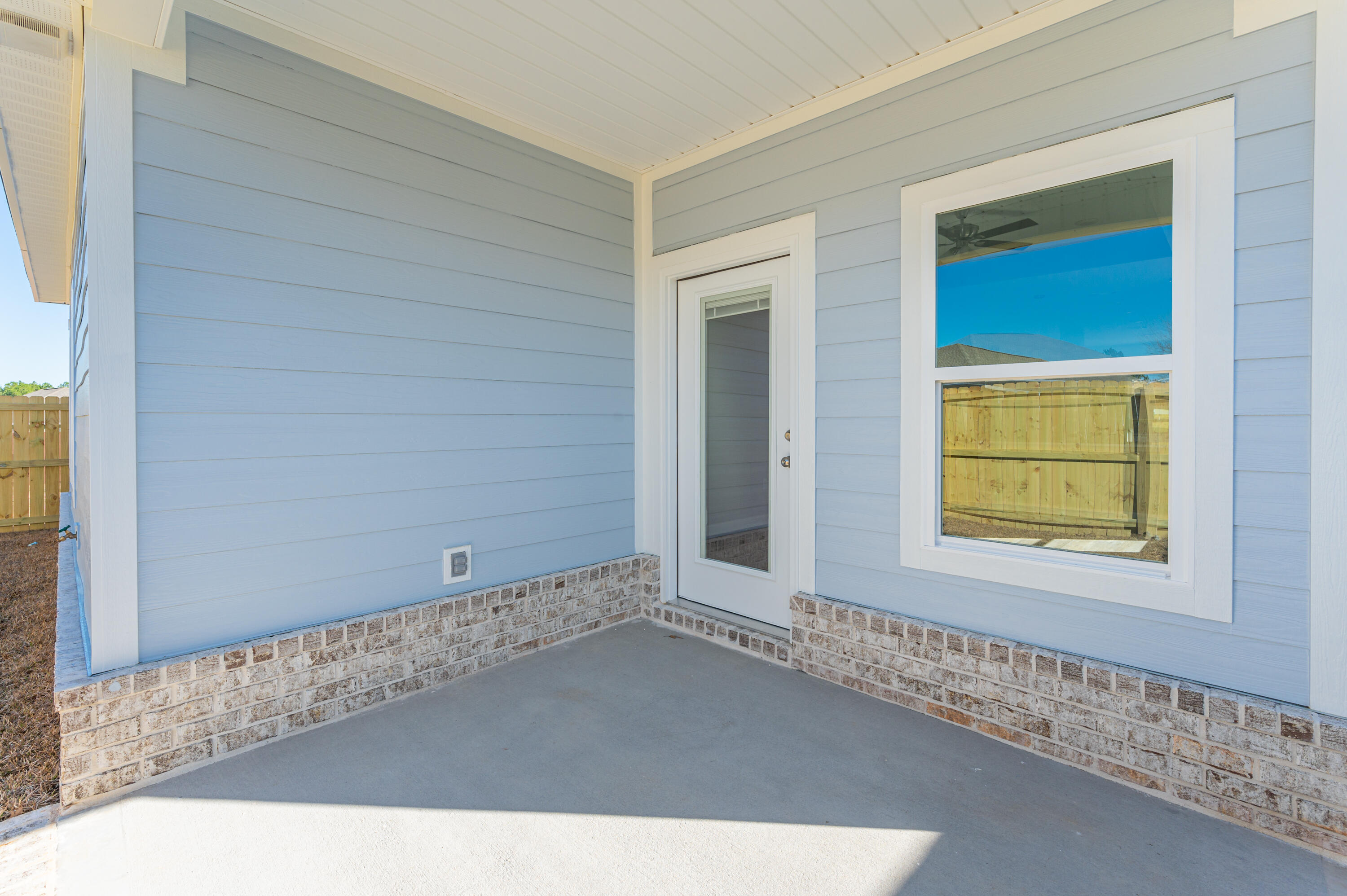 LAGRANGE LANDING - Residential