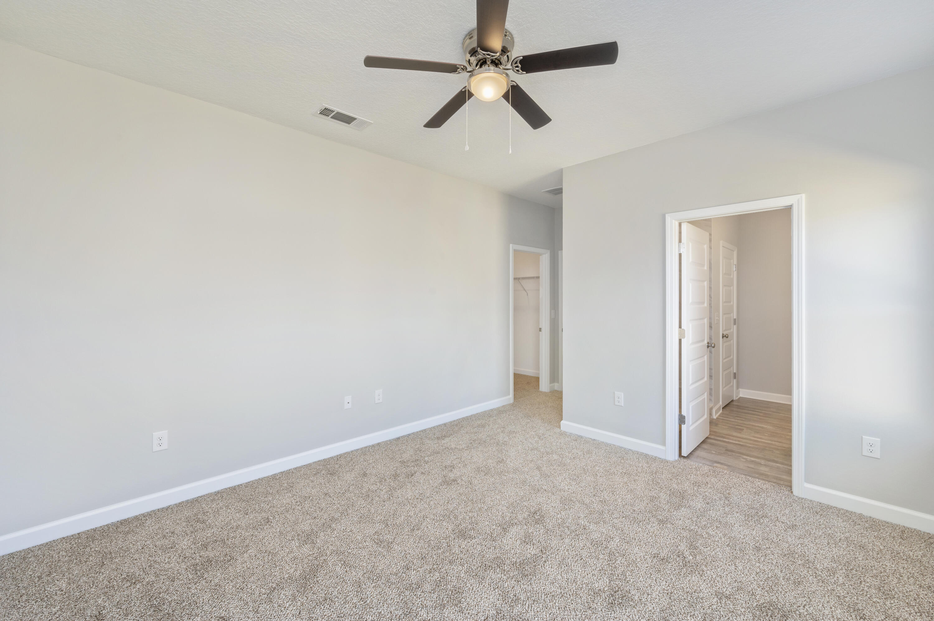 LAGRANGE LANDING - Residential