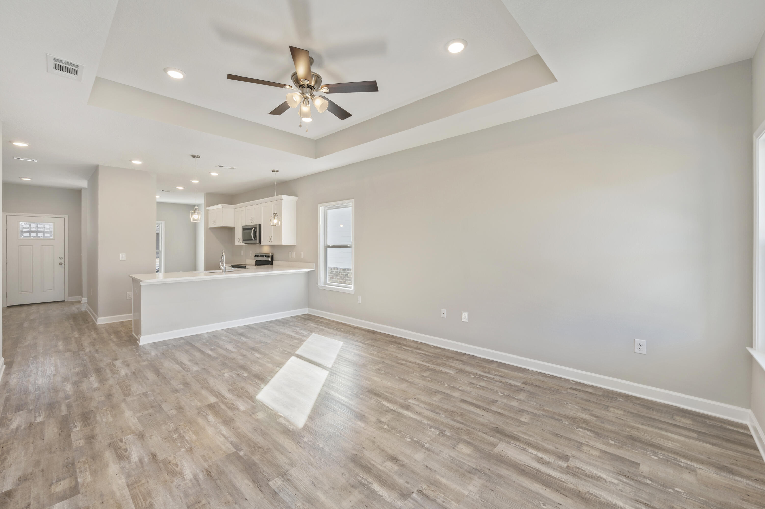 LAGRANGE LANDING - Residential