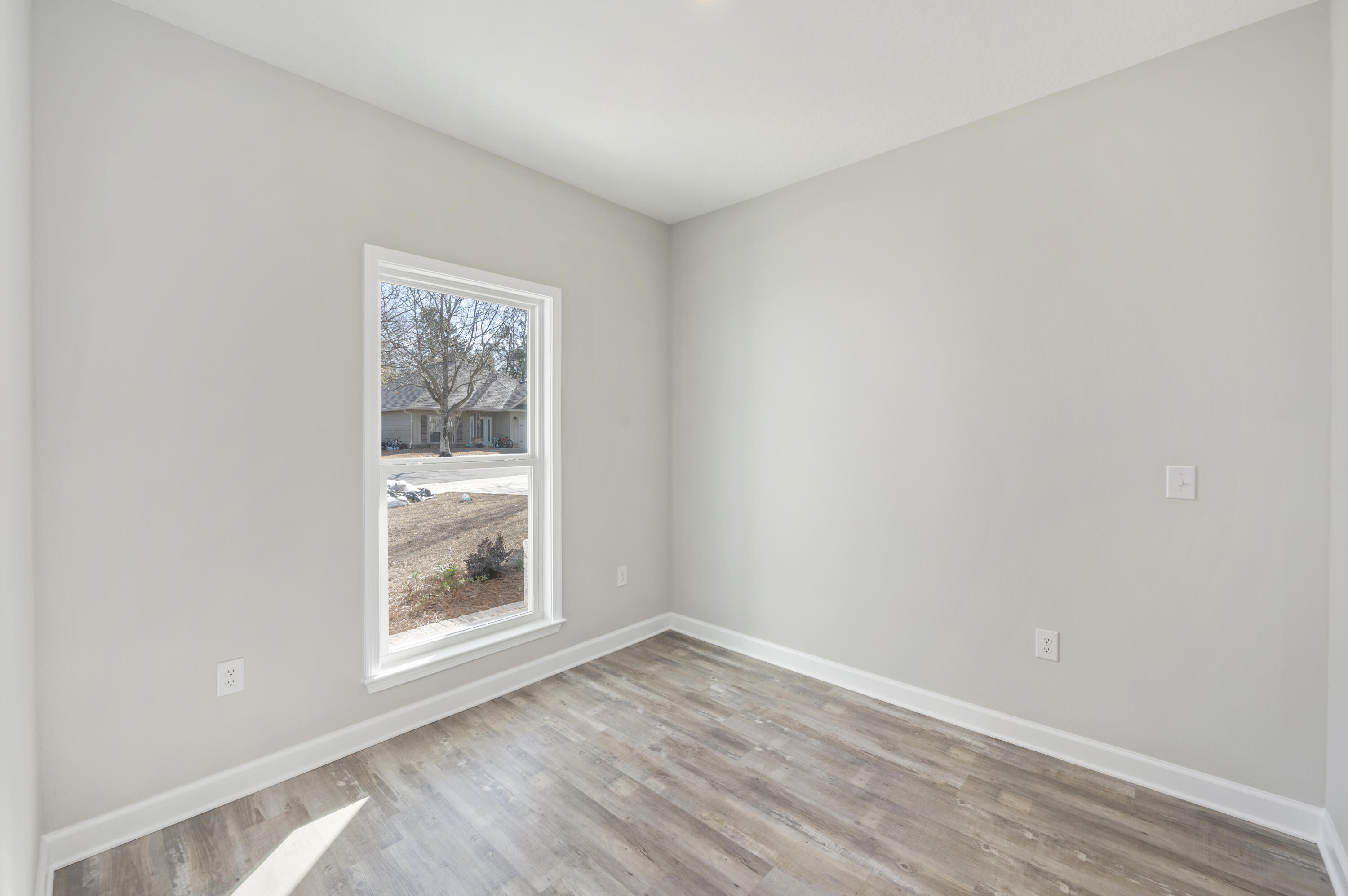 LAGRANGE LANDING - Residential