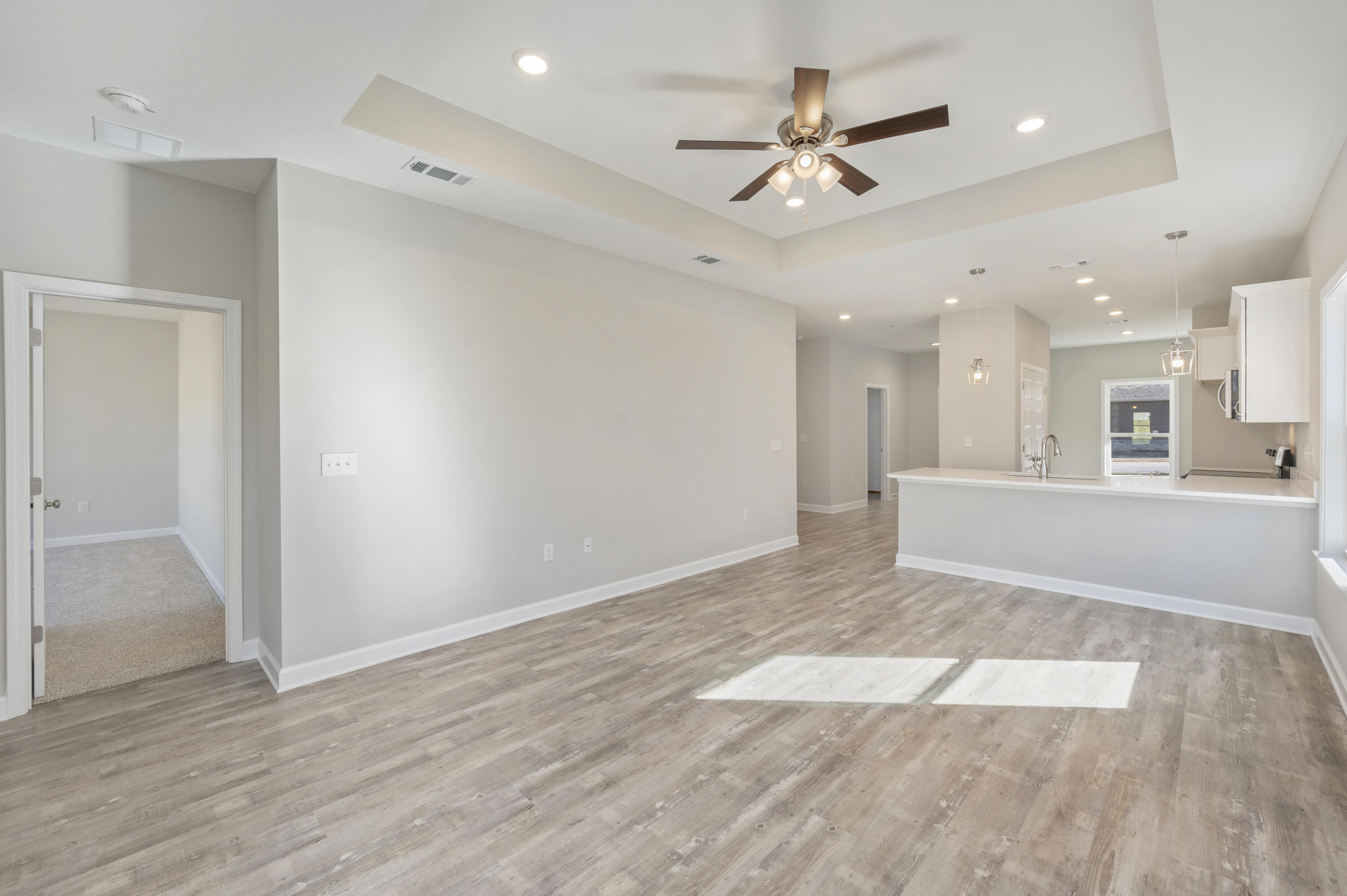 LAGRANGE LANDING - Residential