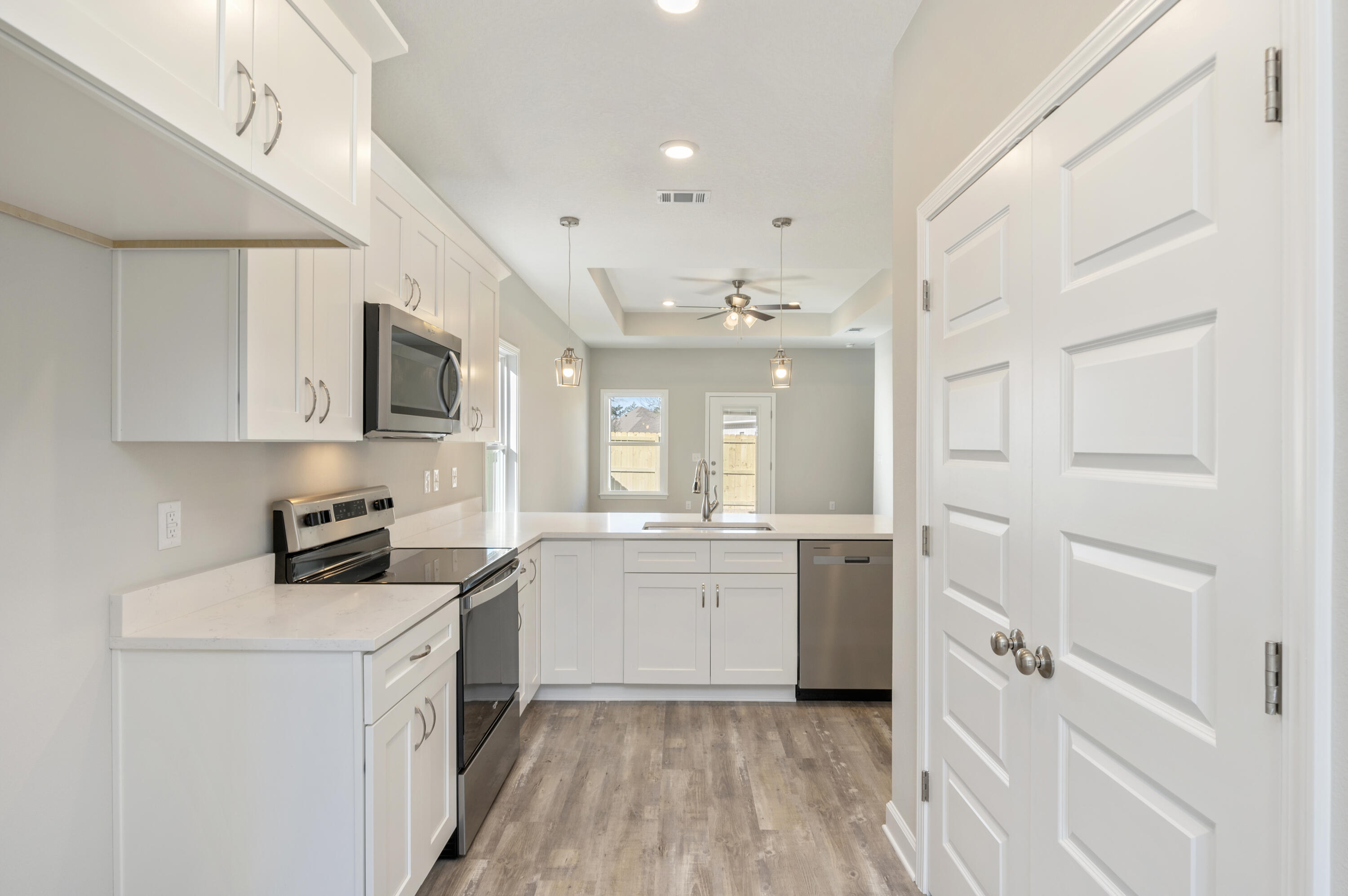 LAGRANGE LANDING - Residential