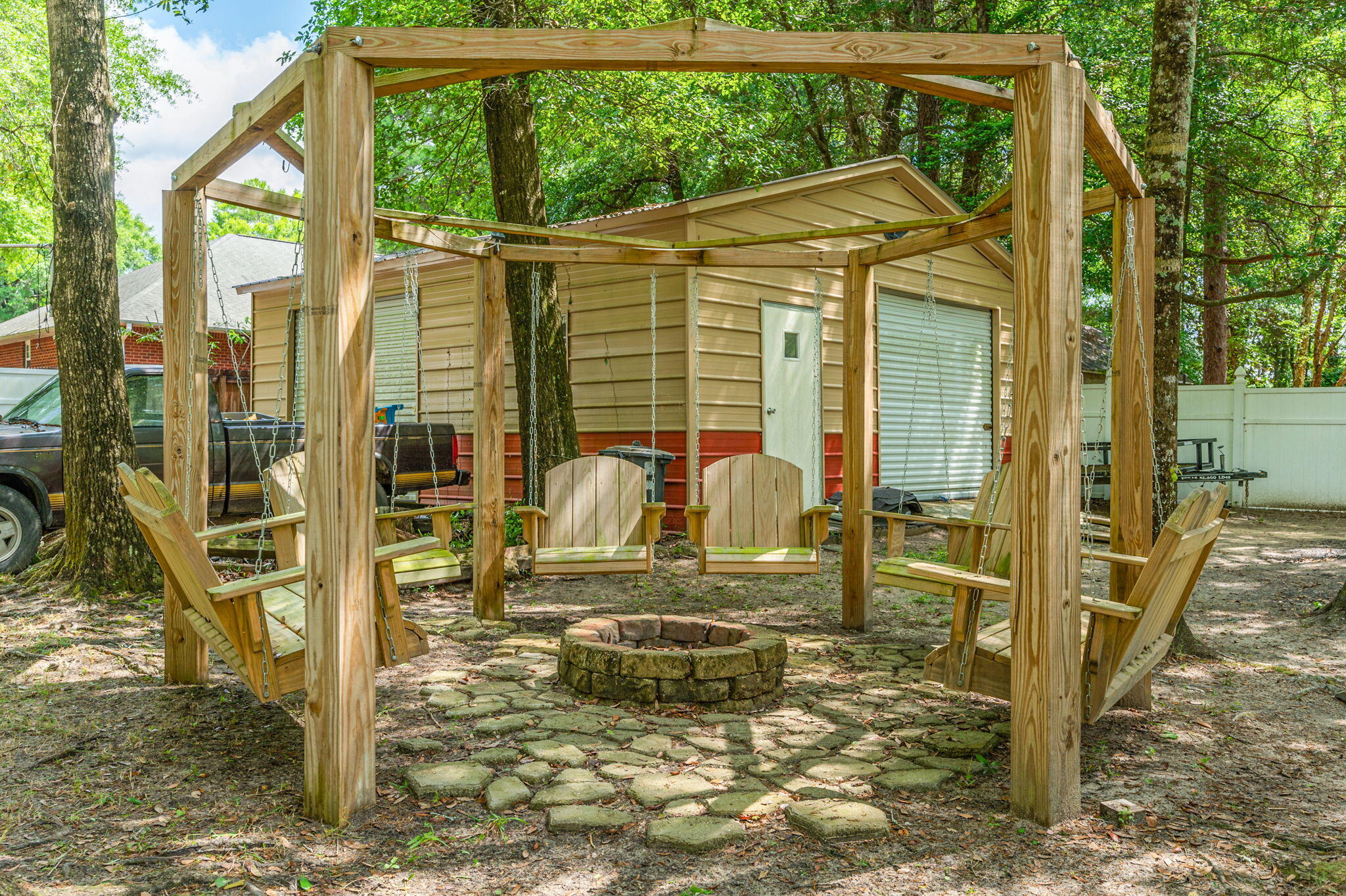 RIVERSIDE NORTH - Residential