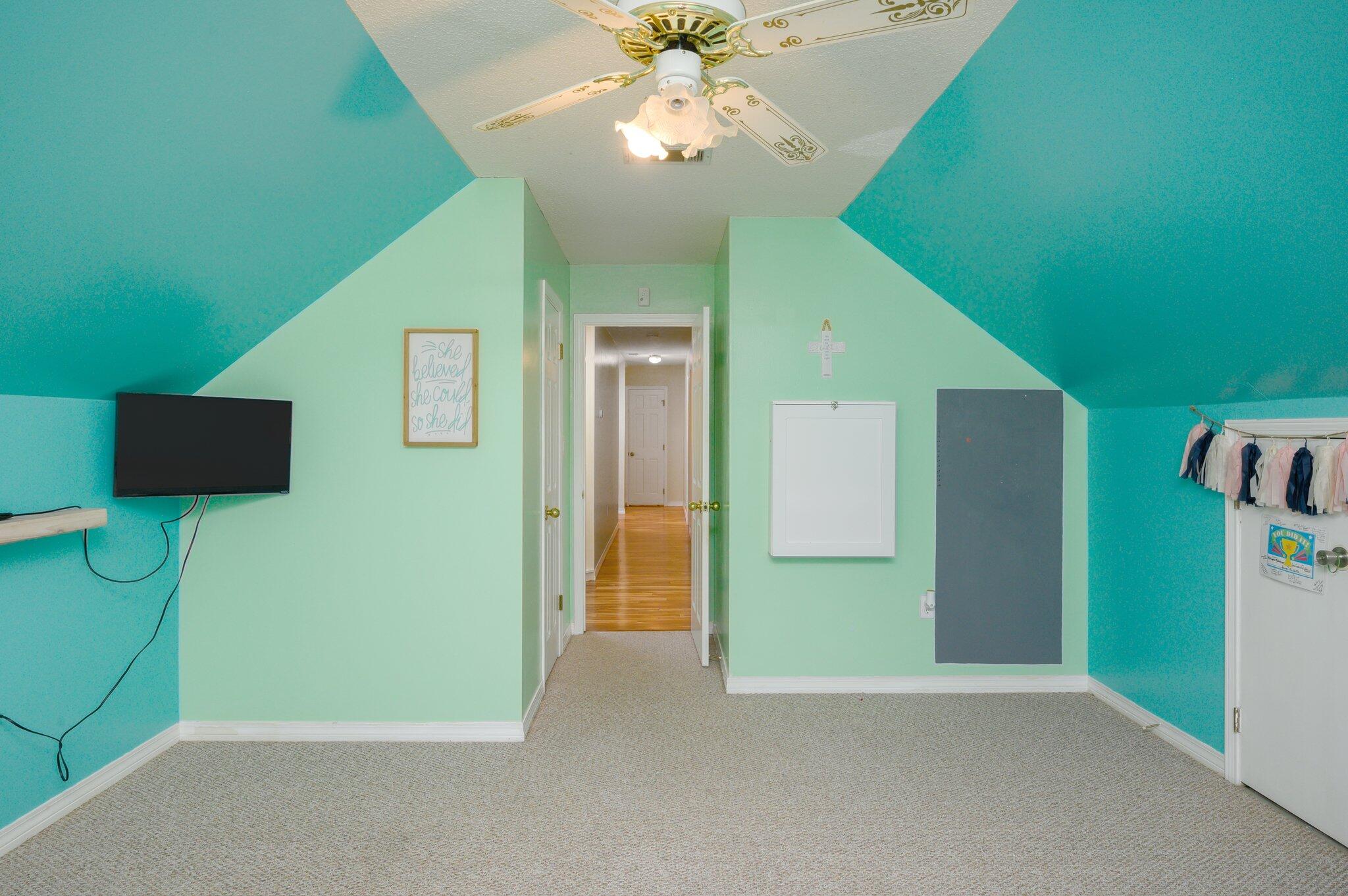 RIVERSIDE NORTH - Residential