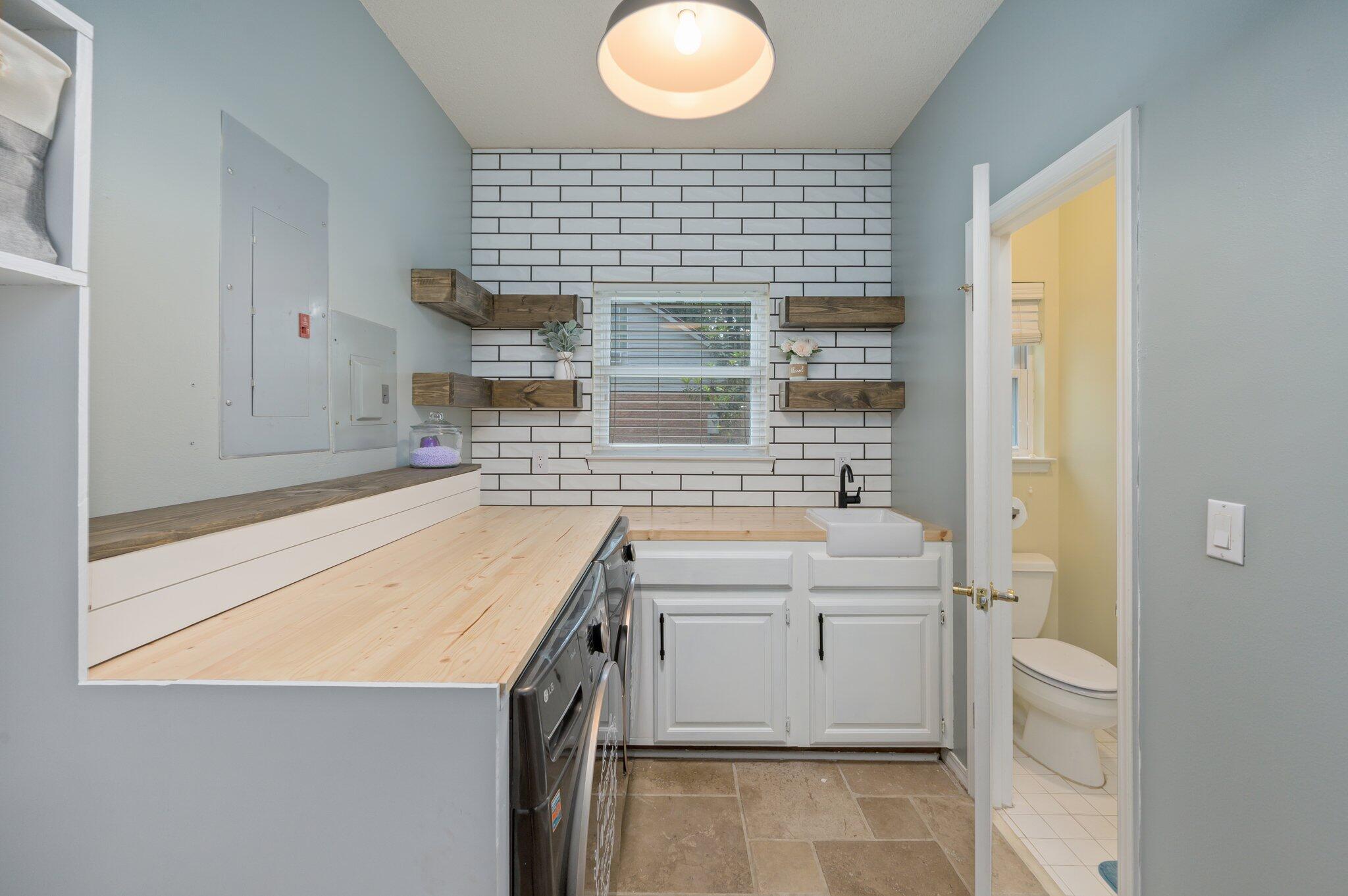 RIVERSIDE NORTH - Residential