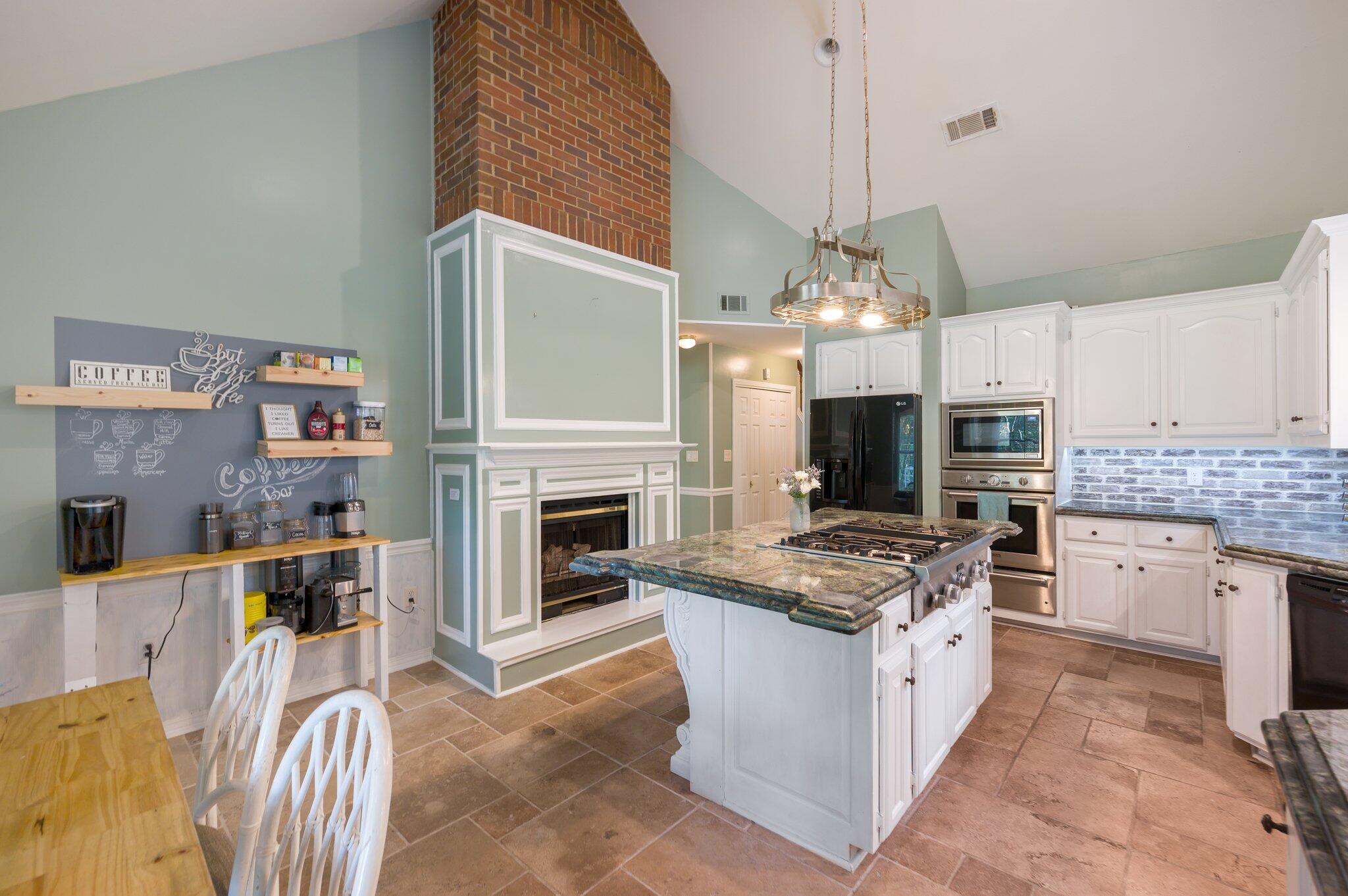 RIVERSIDE NORTH - Residential