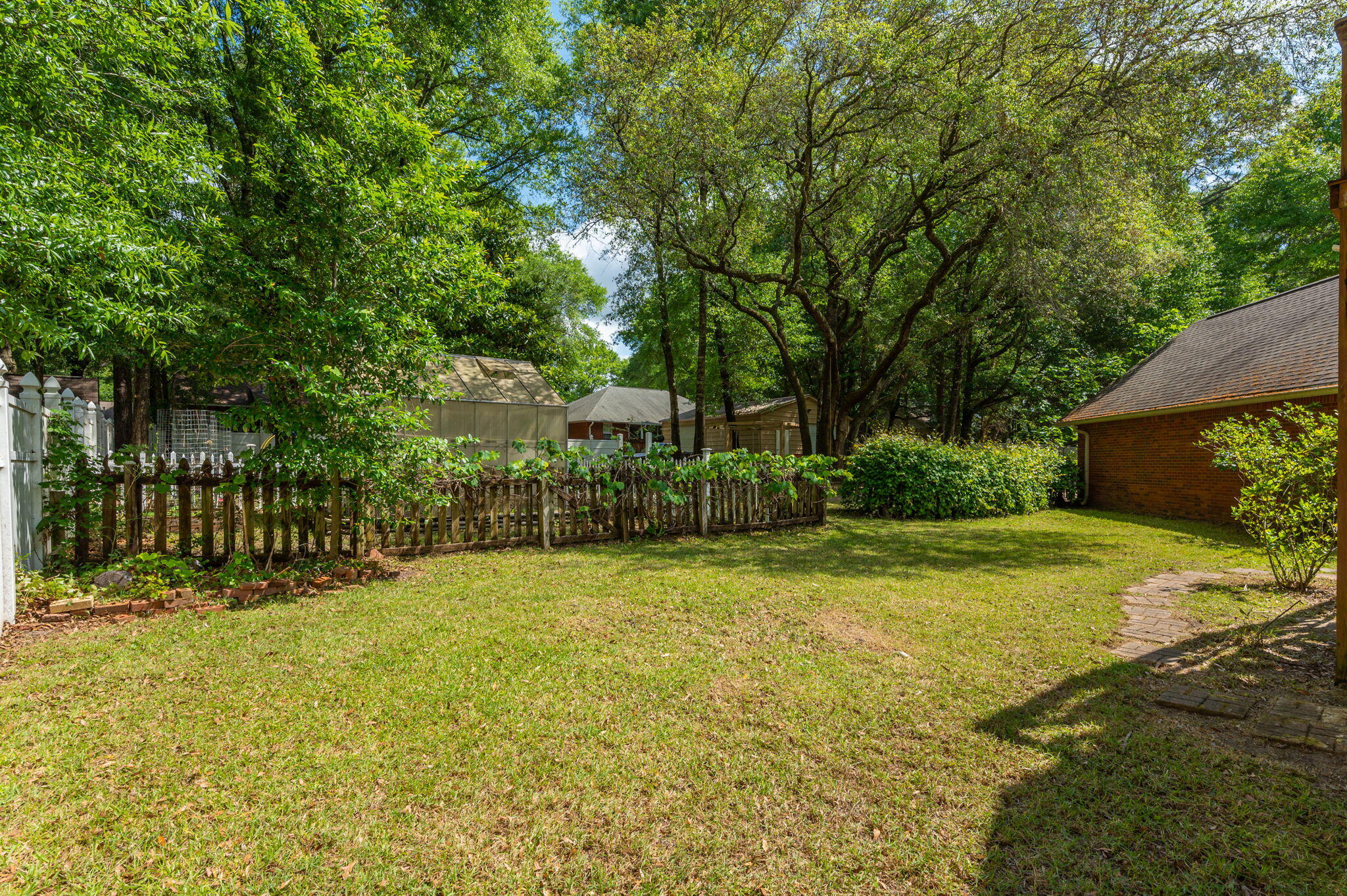 RIVERSIDE NORTH - Residential