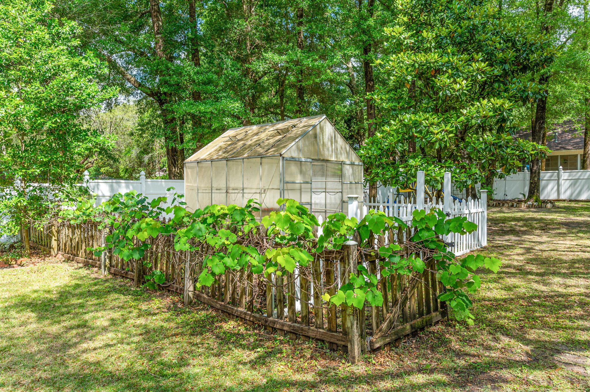 RIVERSIDE NORTH - Residential