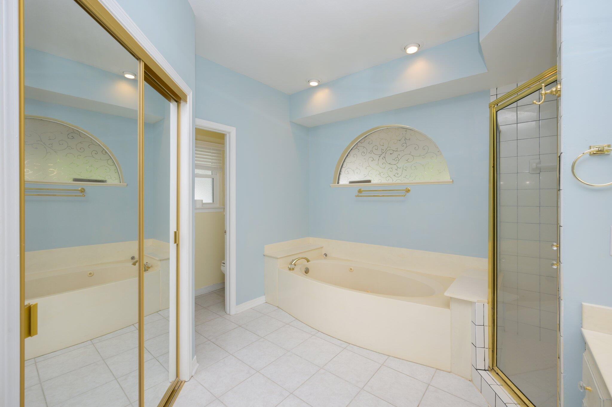 RIVERSIDE NORTH - Residential