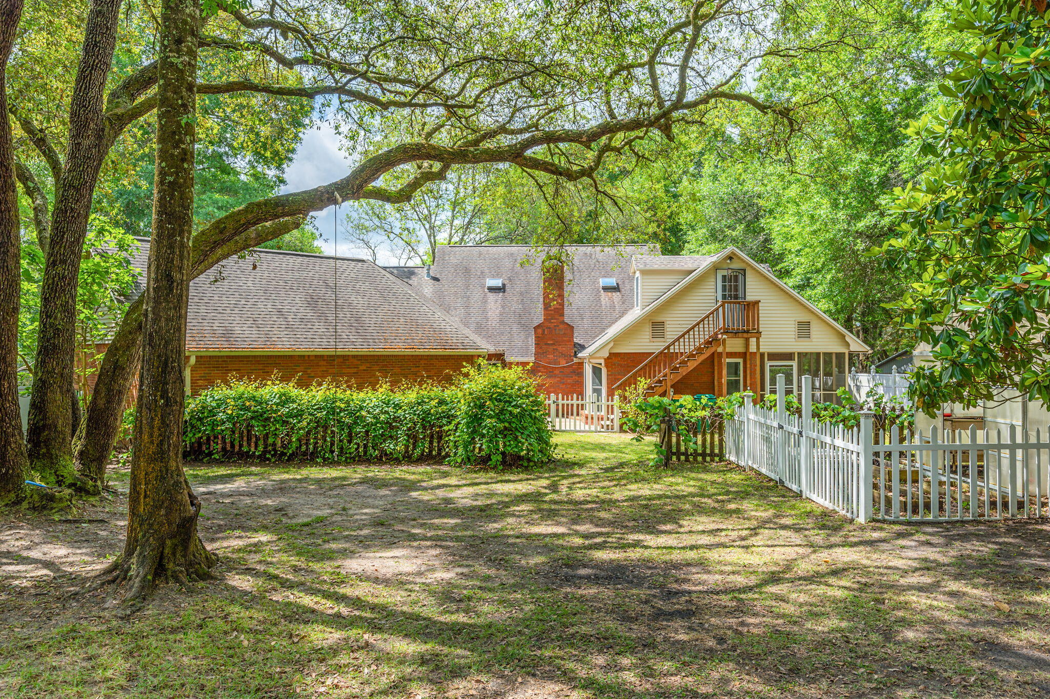 RIVERSIDE NORTH - Residential