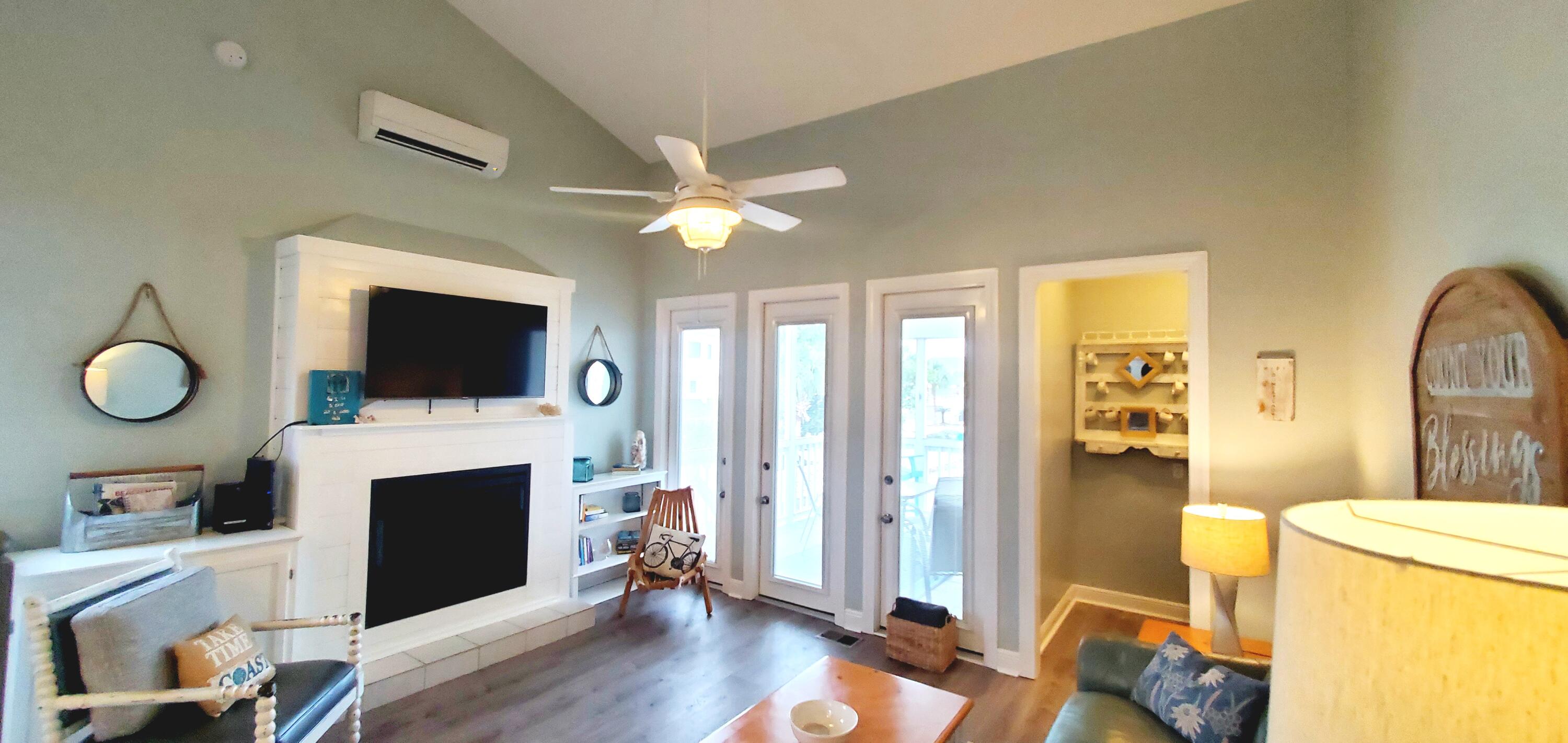 BEACHSIDE TOWNHOMES - Residential
