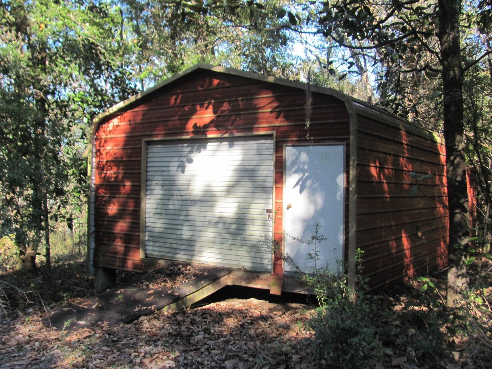 METES & BOUNDS - Land