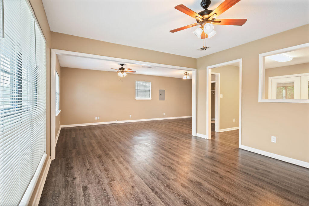 MIRAMAR ESTATES 3RD ADDN - Residential