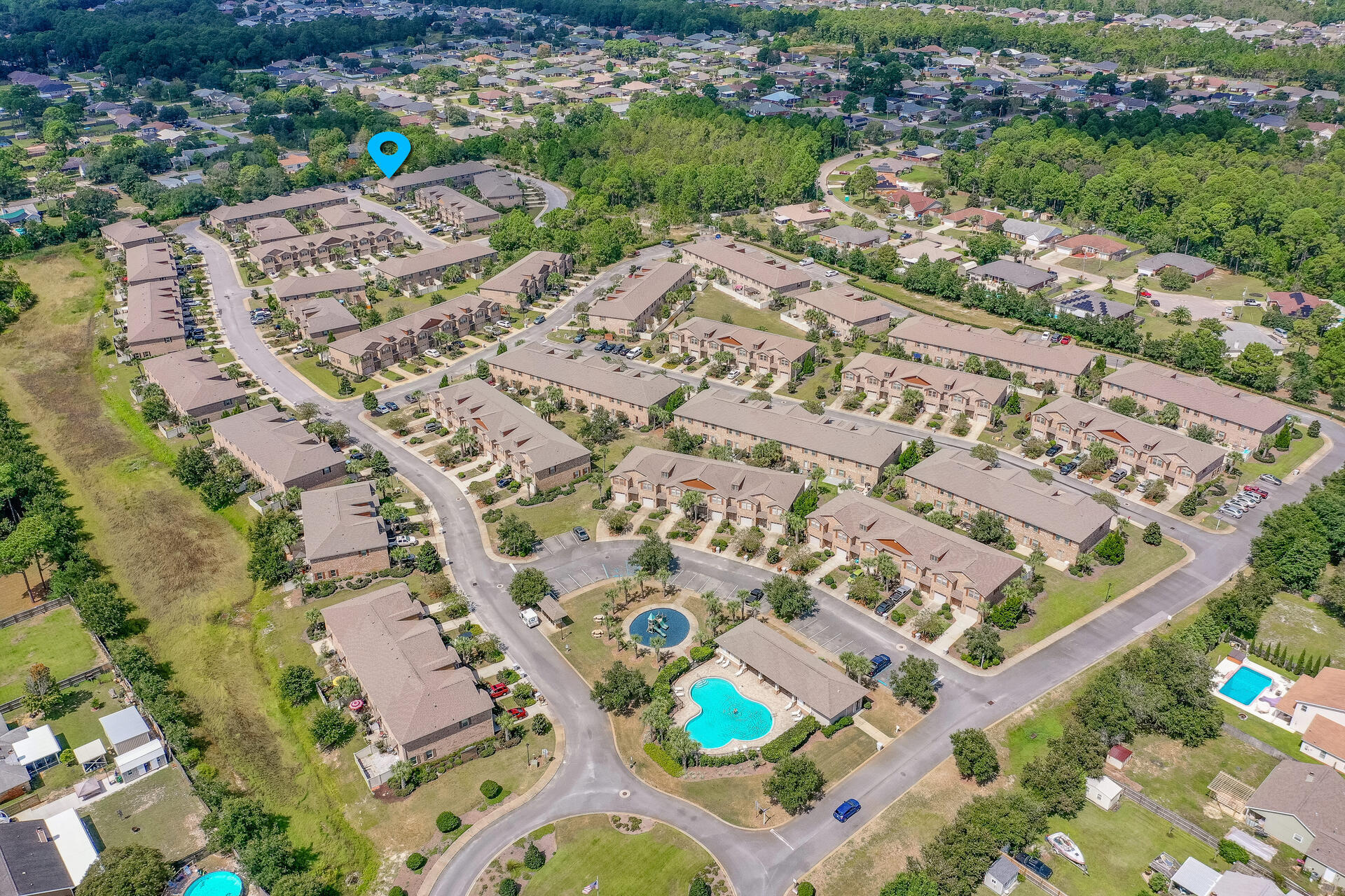 RESERVE POINTE - Residential
