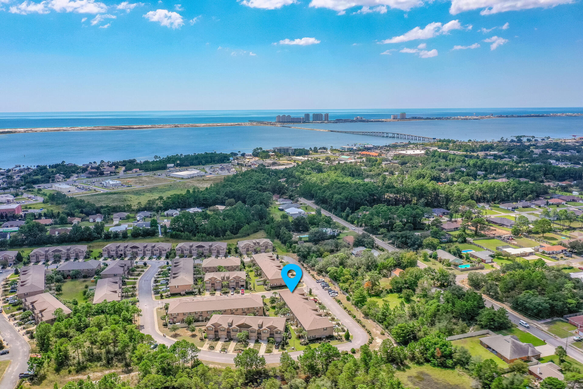 RESERVE POINTE - Residential