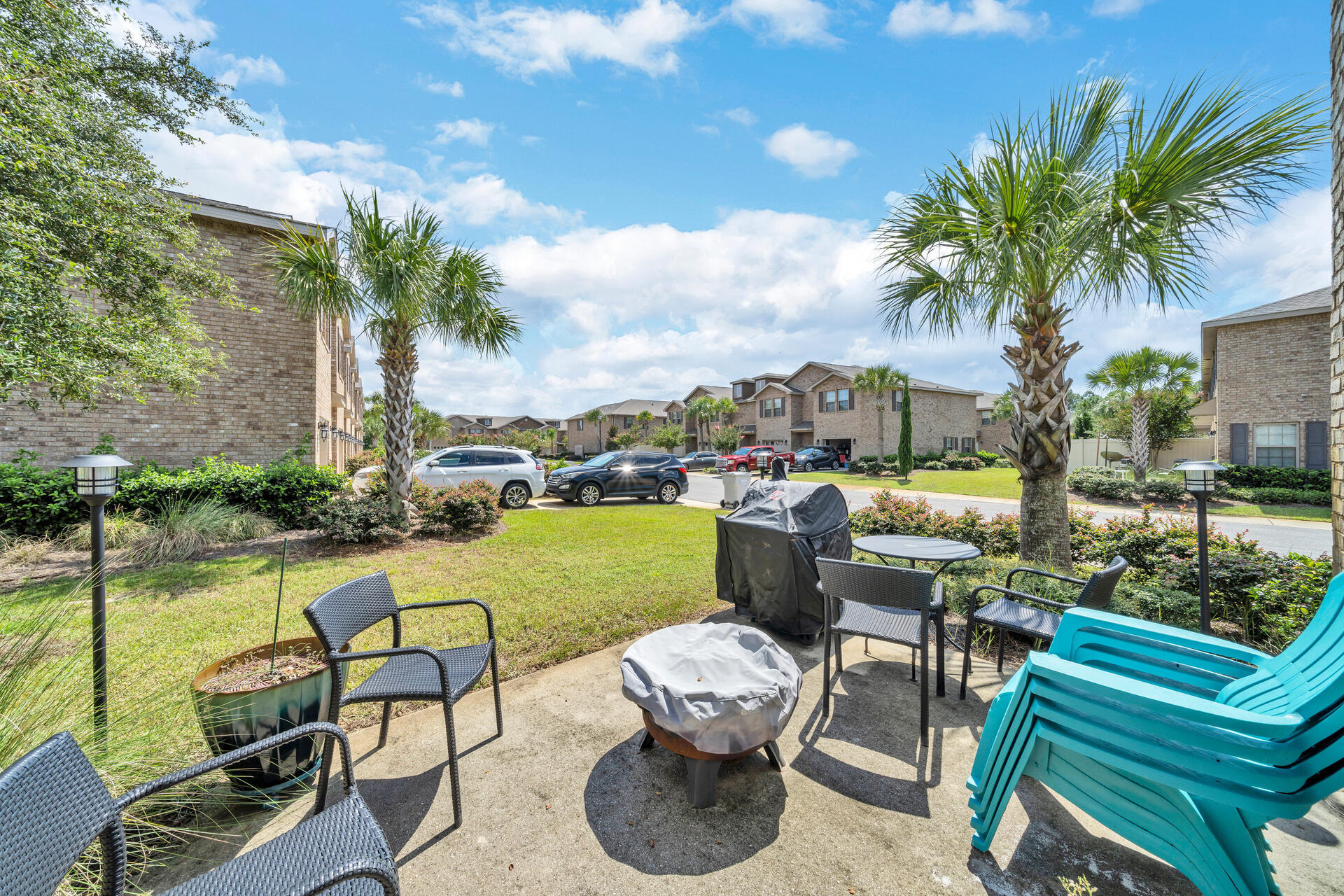 RESERVE POINTE - Residential