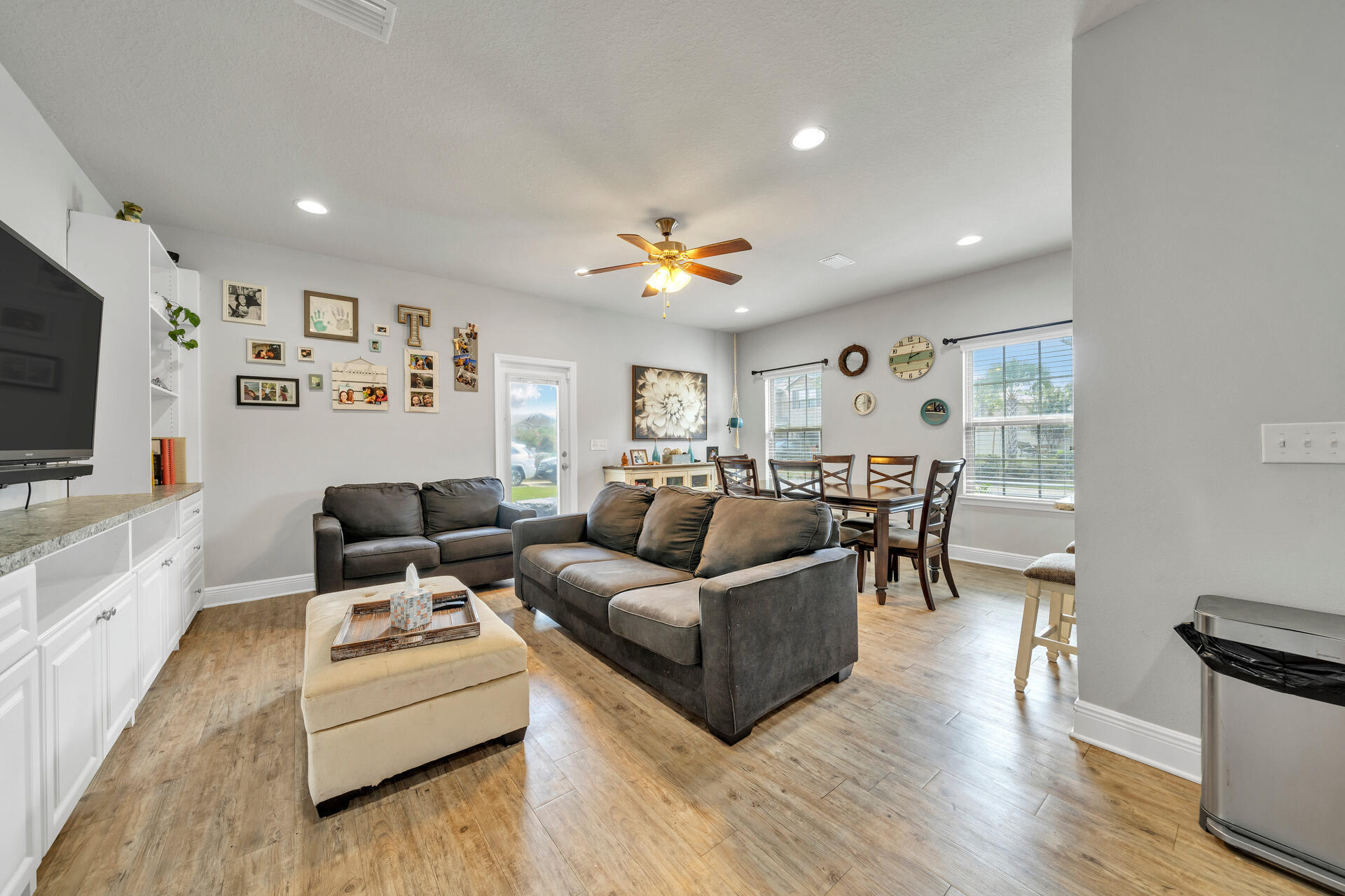 RESERVE POINTE - Residential