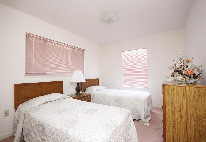 CRESCENT SHORES - Residential