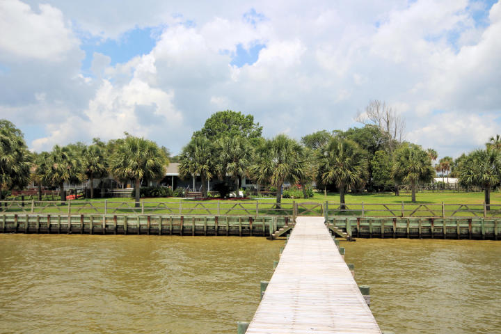 CRESCENT SHORES - Residential