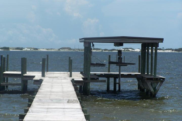 CRESCENT SHORES - Residential