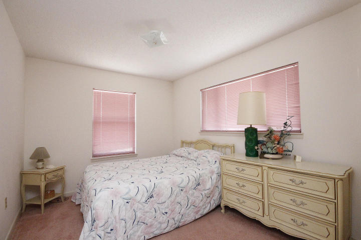 CRESCENT SHORES - Residential