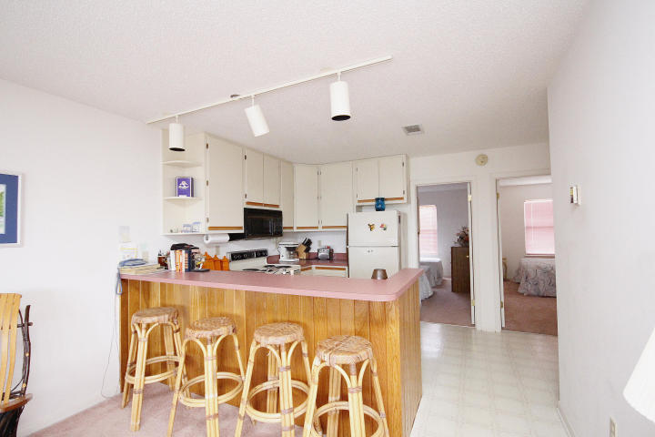 CRESCENT SHORES - Residential