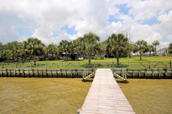 CRESCENT SHORES - Residential